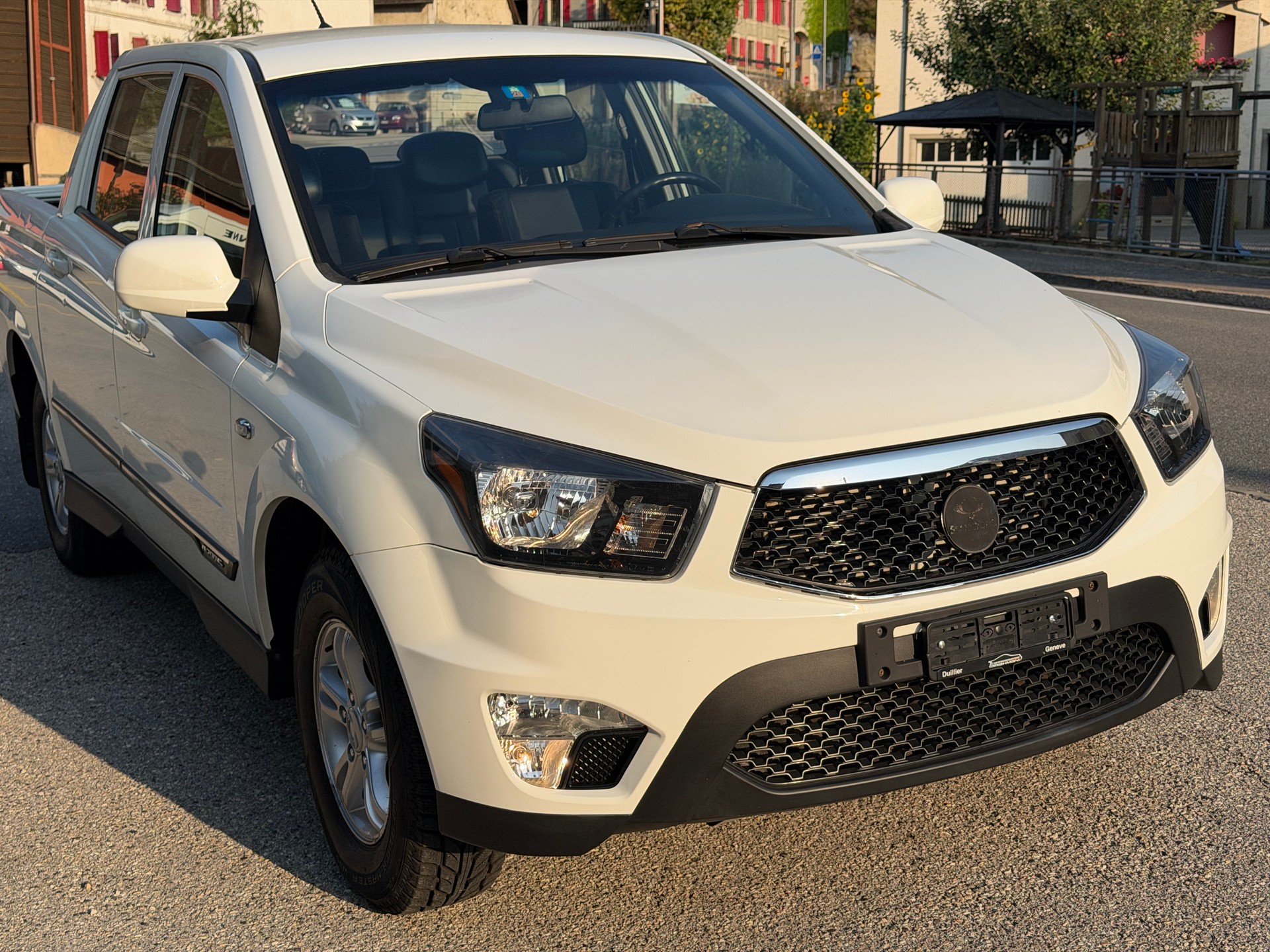 KGM-SsangYong Actyon Sports FR 2.0 Quartz 4WD-image-2
