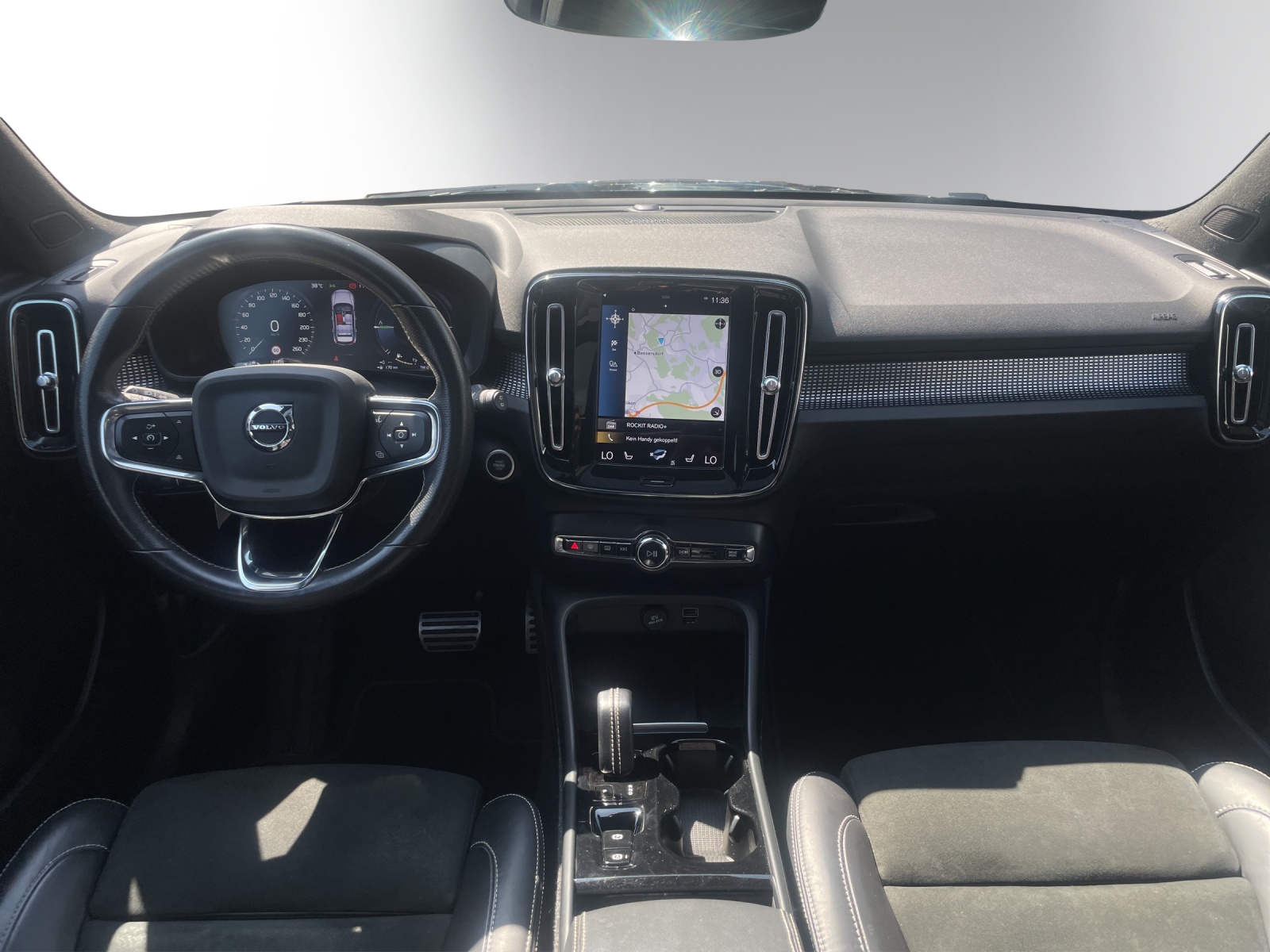 VOLVO XC40 T5 TwE R-Design DCT-image-15