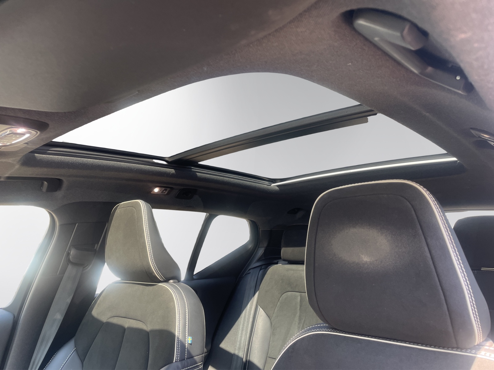 VOLVO XC40 T5 TwE R-Design DCT-image-13