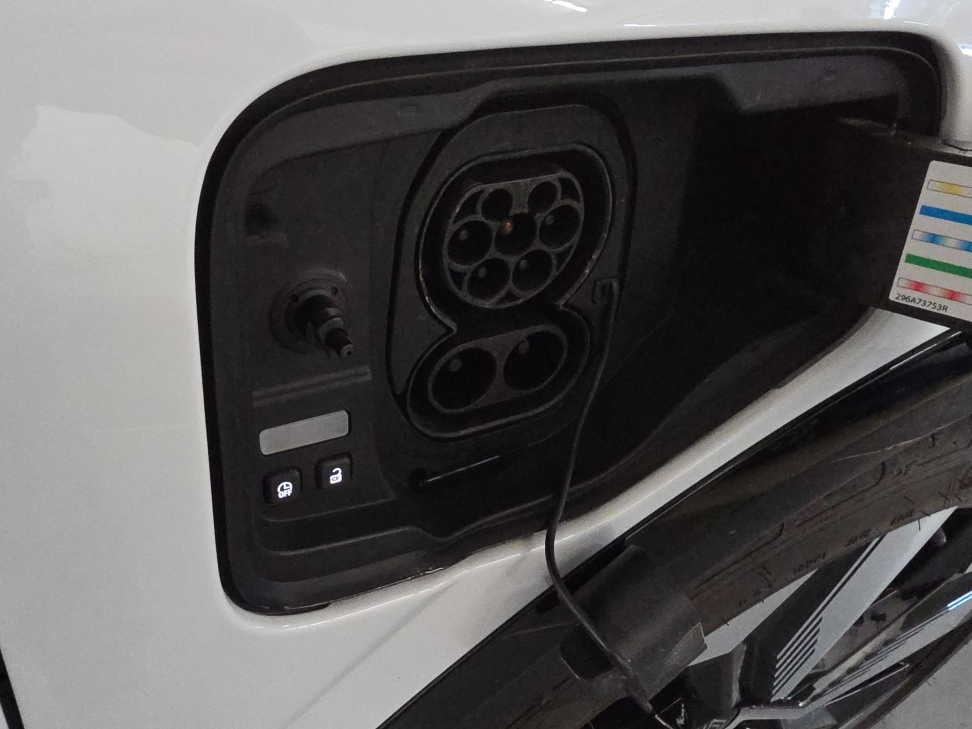 RENAULT Mégane E-TECH EV60 Techno-image-18