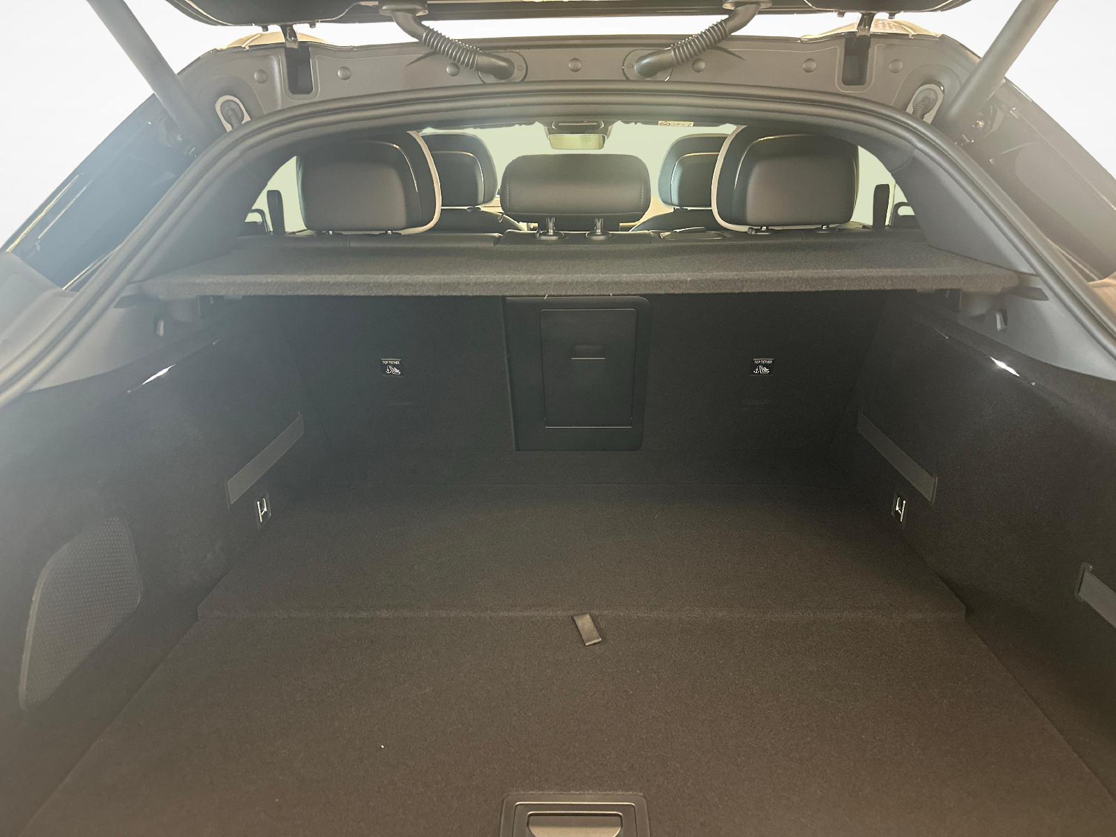 ZEEKR 7GT Privilege AWD-image-11