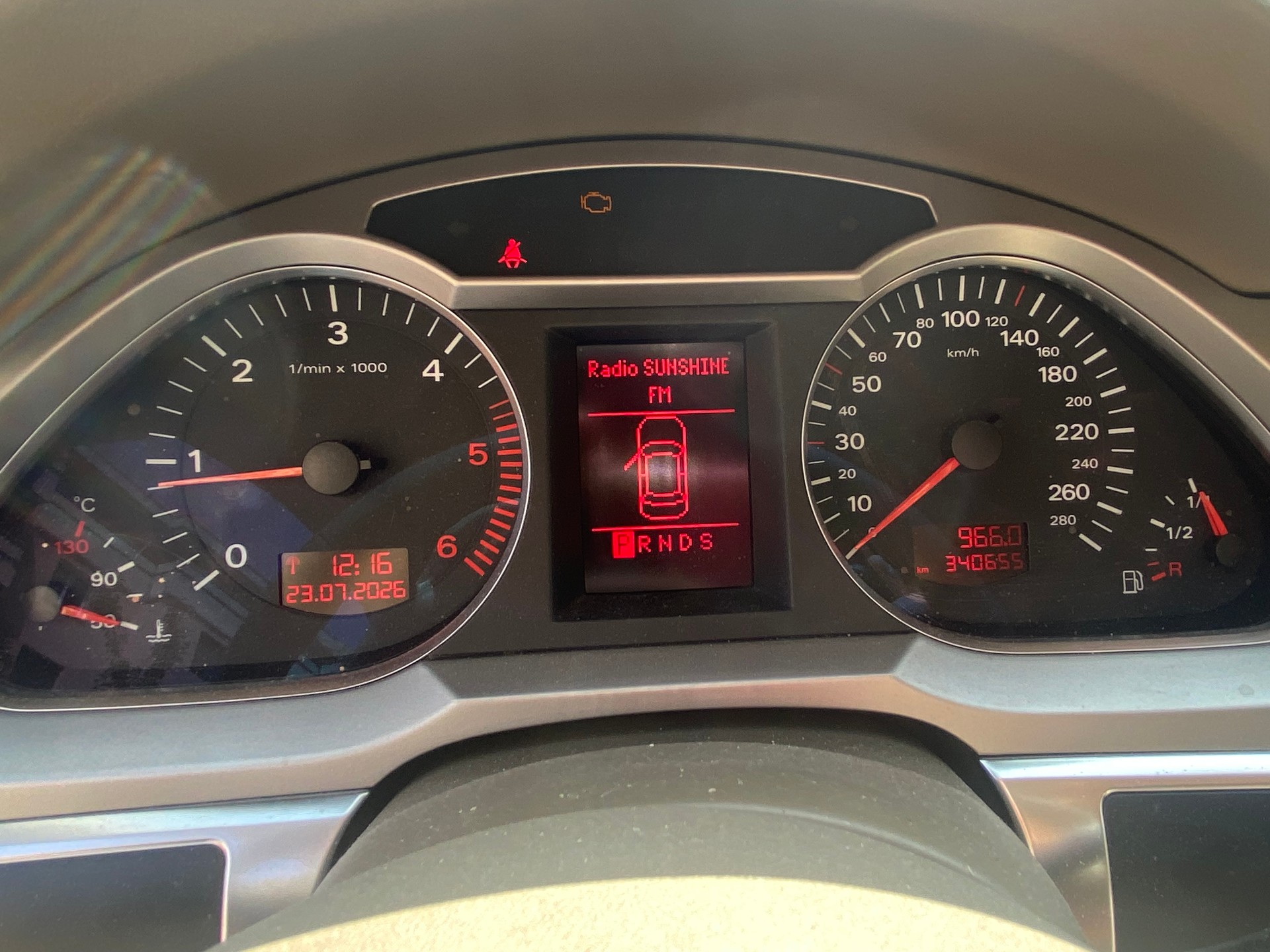 AUDI A6 Limousine 2.7 V6 TDI quattro tiptronic-image-11
