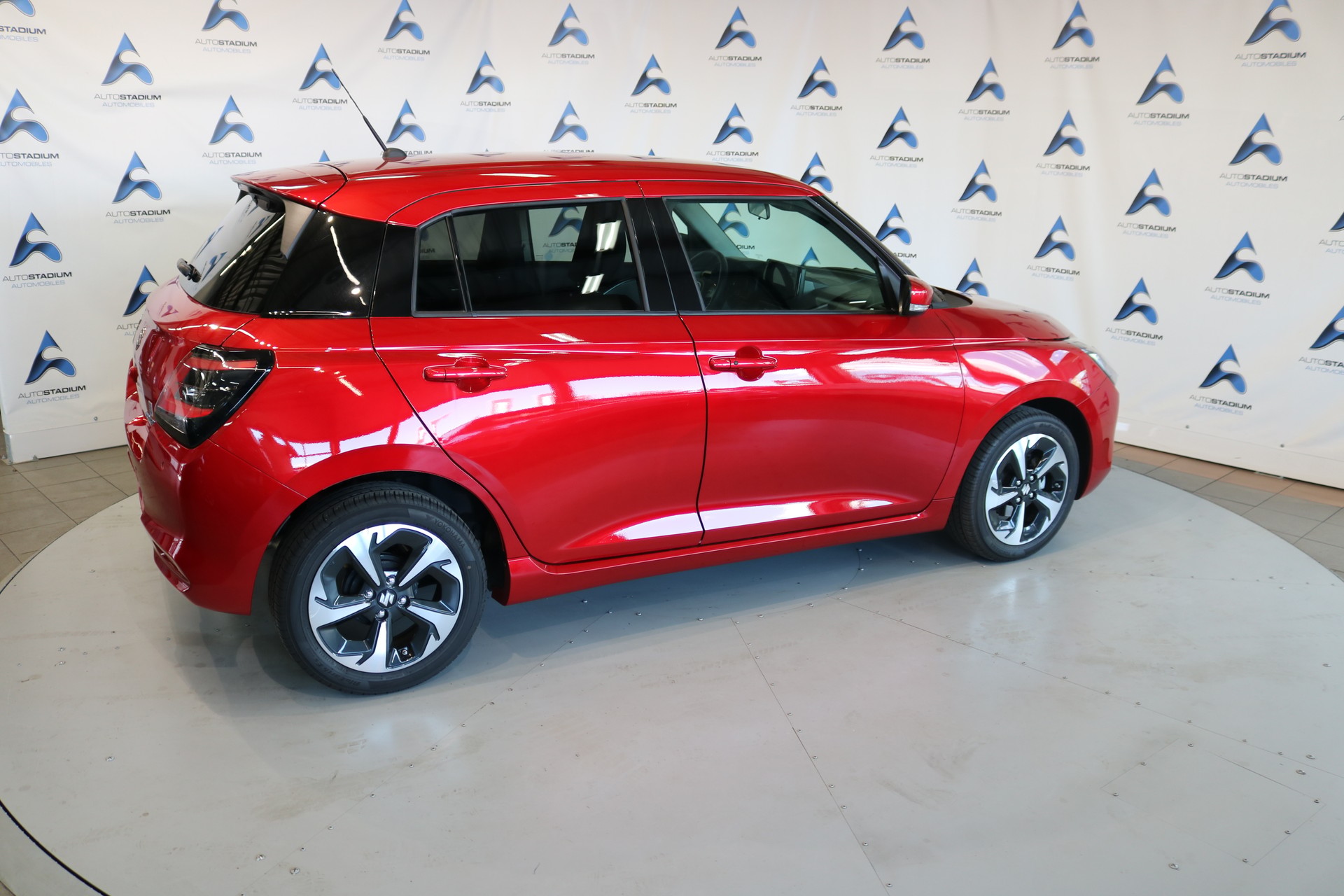 SUZUKI Swift SWISS EDITION Hybrid CVT-image-28