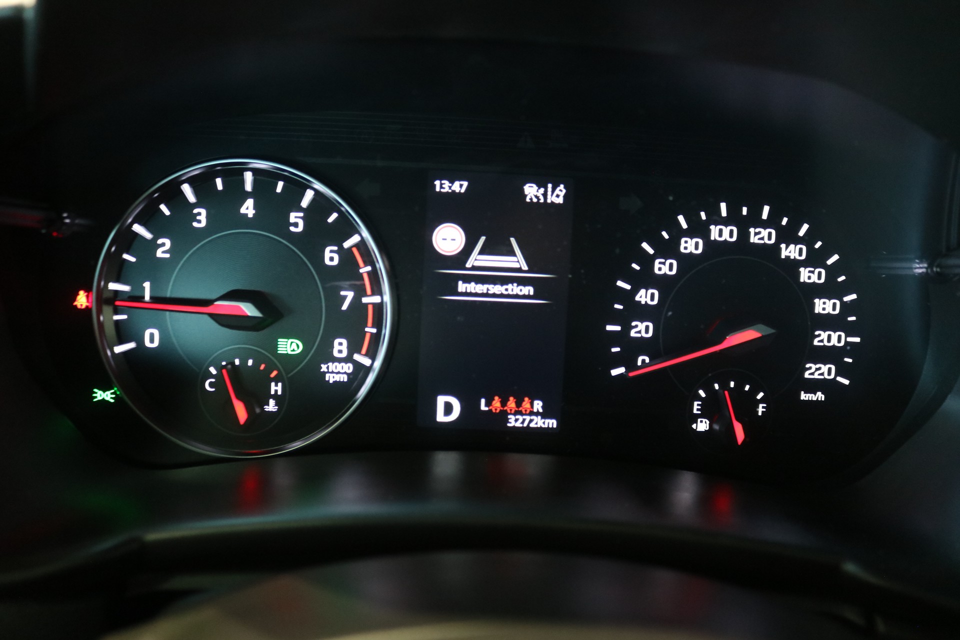 SUZUKI Swift SWISS EDITION Hybrid CVT-image-52