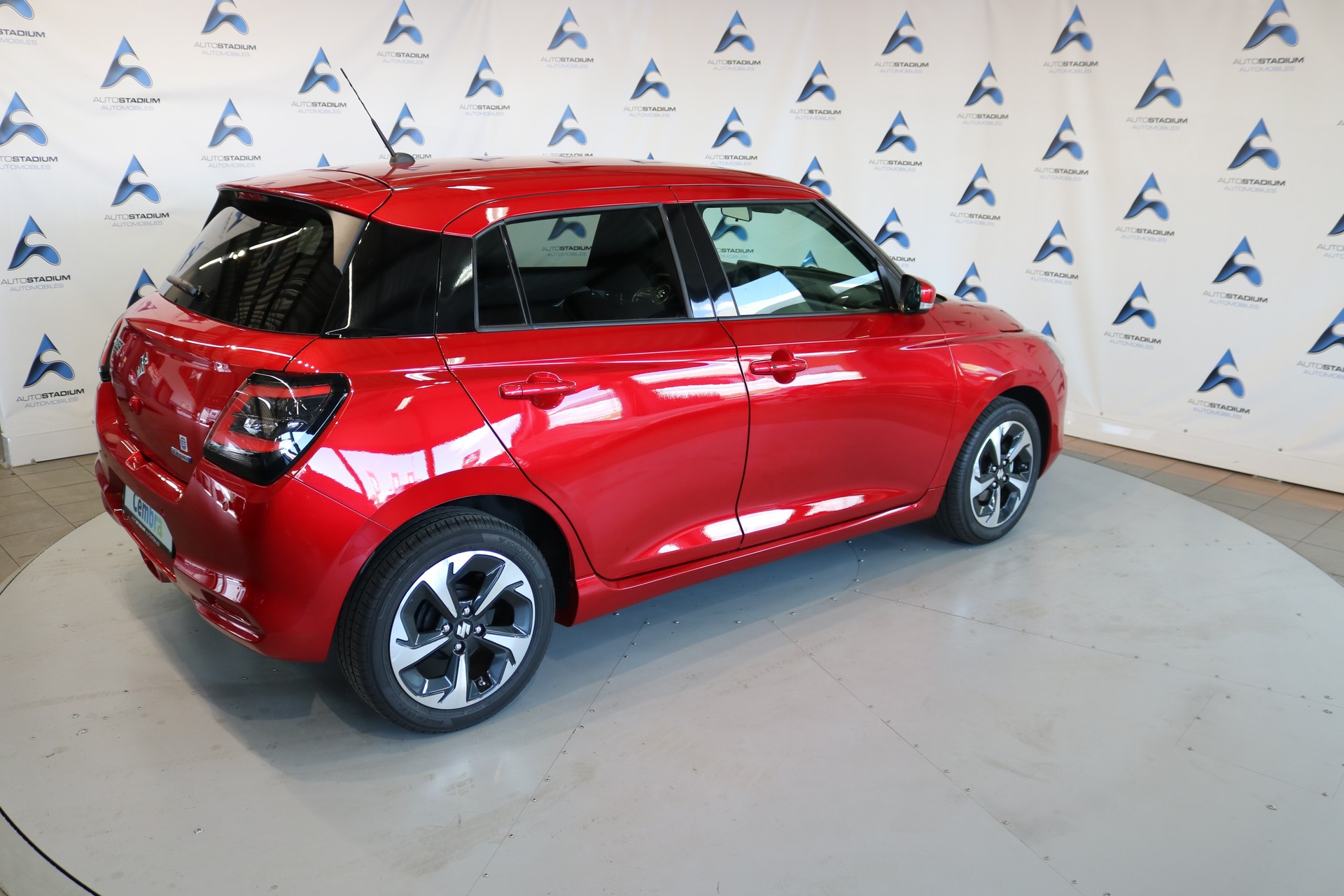 SUZUKI Swift SWISS EDITION Hybrid CVT-image-27