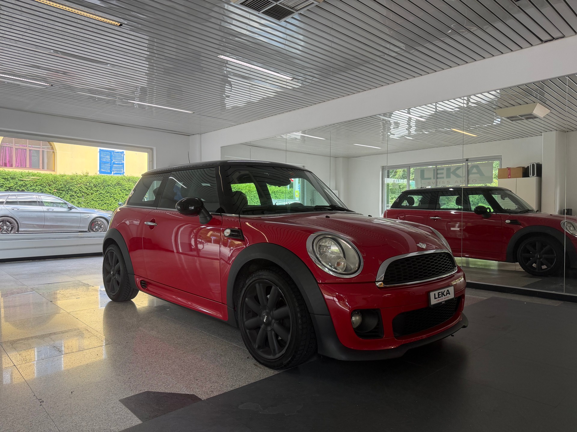 MINI Cooper-image-2