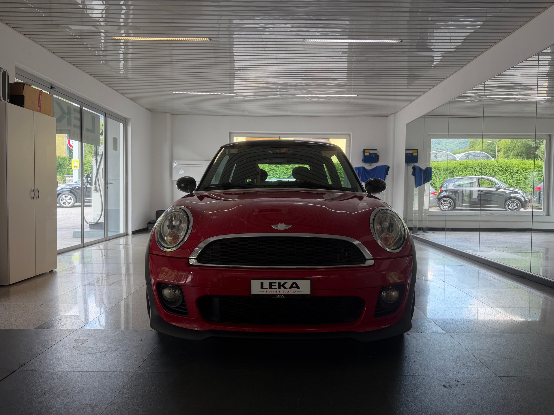 MINI Cooper-image-1