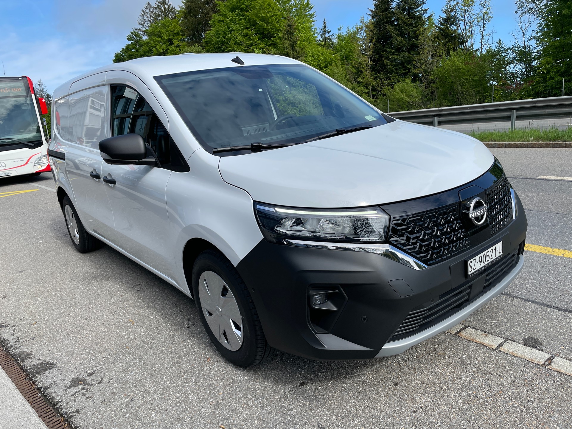 NISSAN Townstar EV45 kWh 22kW L2 Acenta-image-2