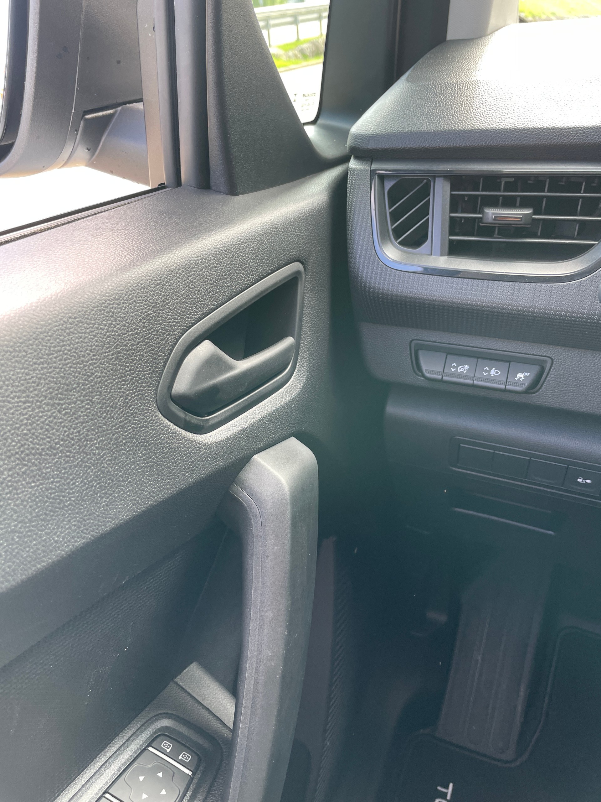 NISSAN Townstar EV45 kWh 22kW L2 Acenta-image-15