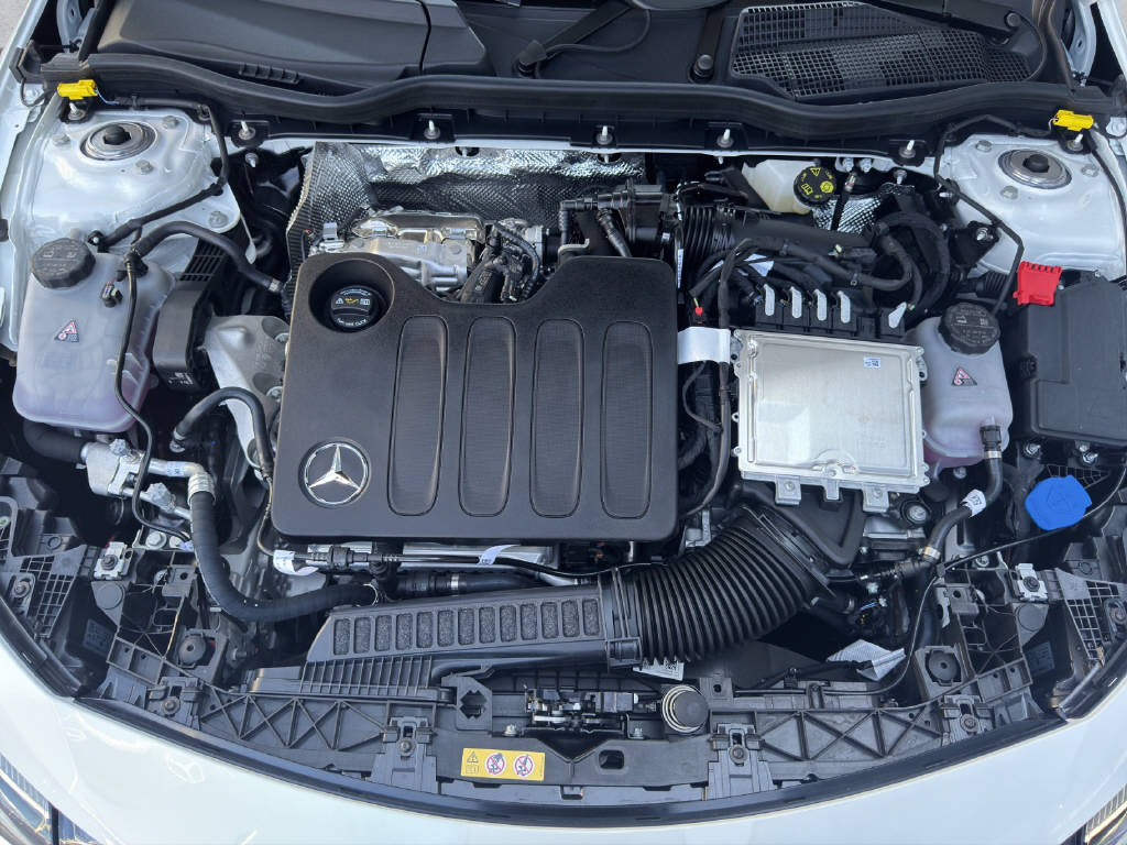 MERCEDES-BENZ CLA 220 AMG Line 4Matic-image-8
