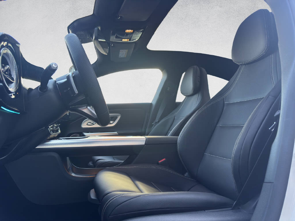 MERCEDES-BENZ CLA 220 AMG Line 4Matic-image-9