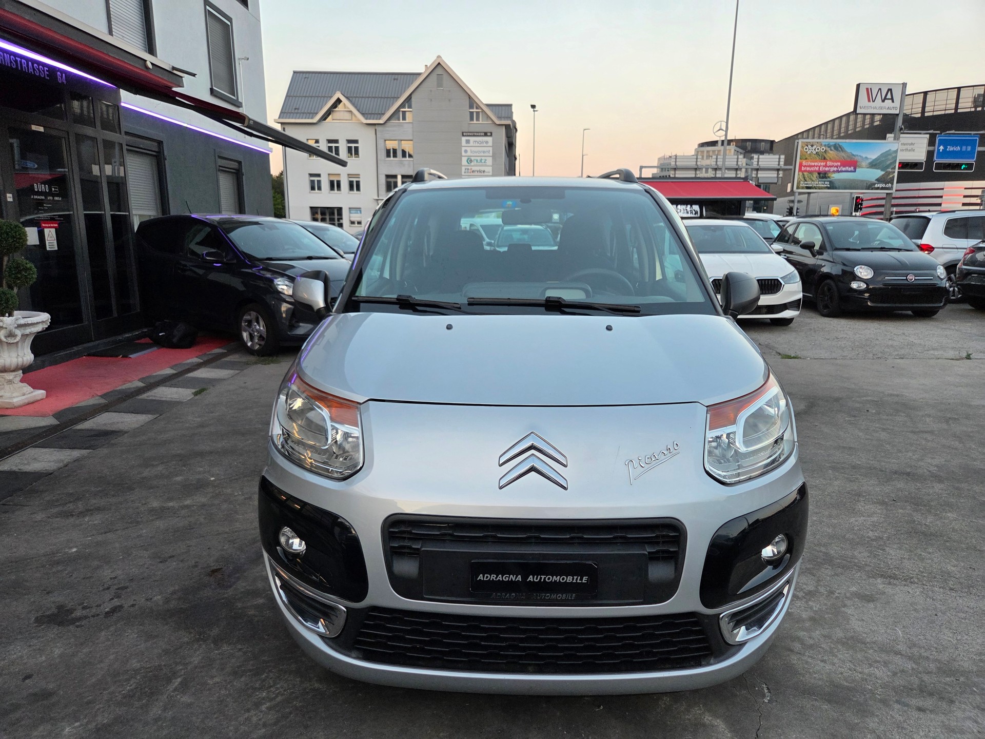 CITROEN C3 Picasso 1.6i 16V Chic (SX)-image-7