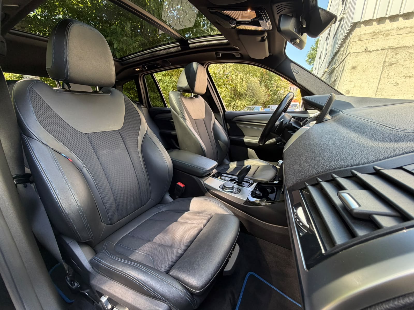 BMW X3 xDrive 20d Individual M Sport Steptronic-image-19