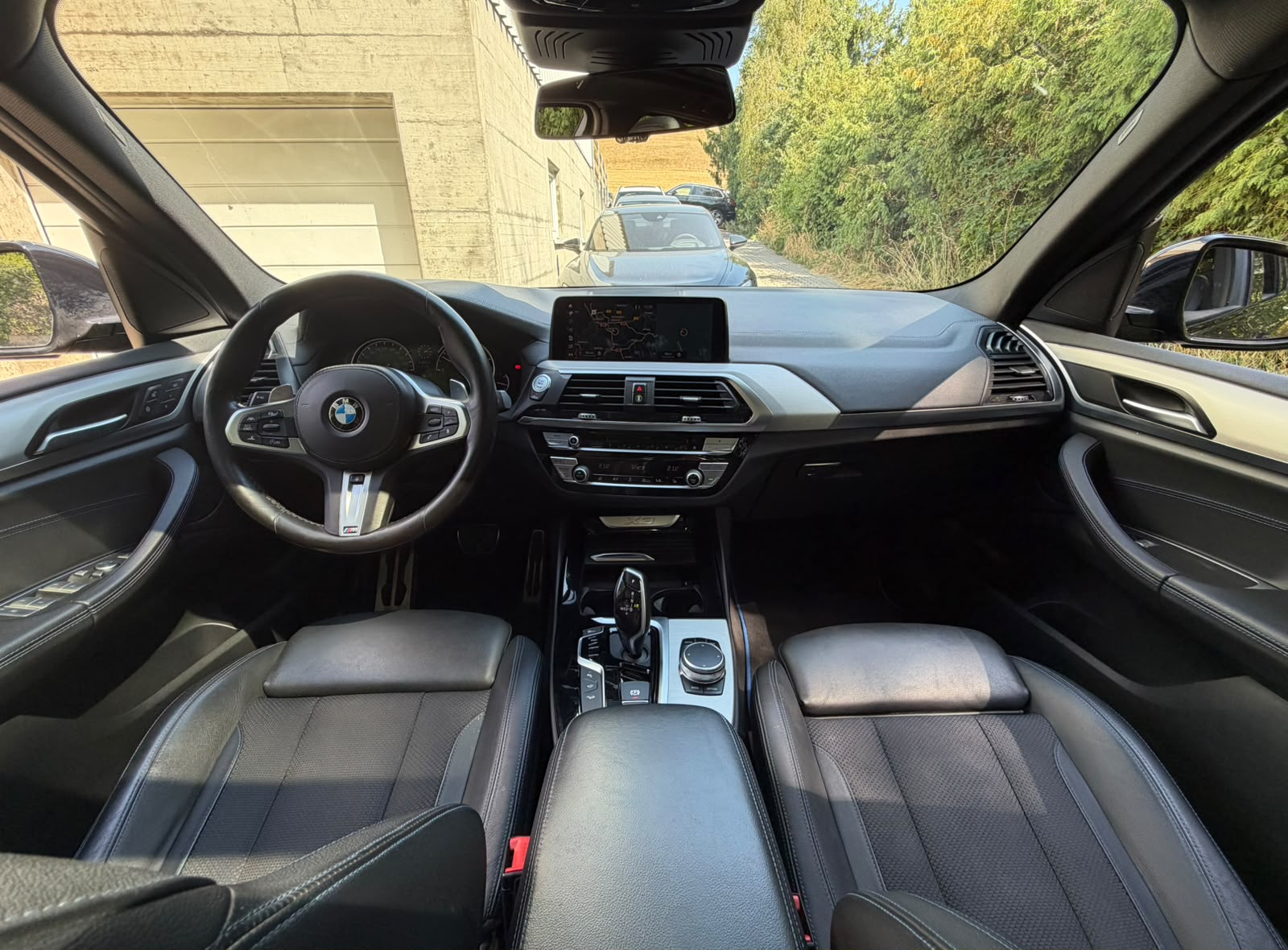BMW X3 xDrive 20d Individual M Sport Steptronic-image-23