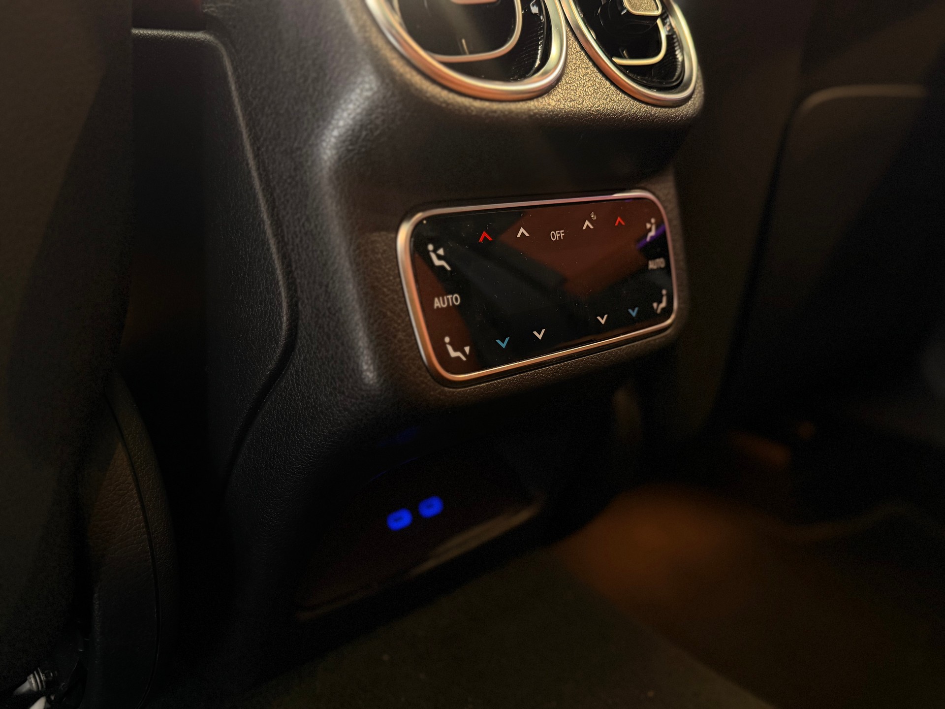 MERCEDES-BENZ GLC 220 d 4Matic 9G-Tronic-image-19