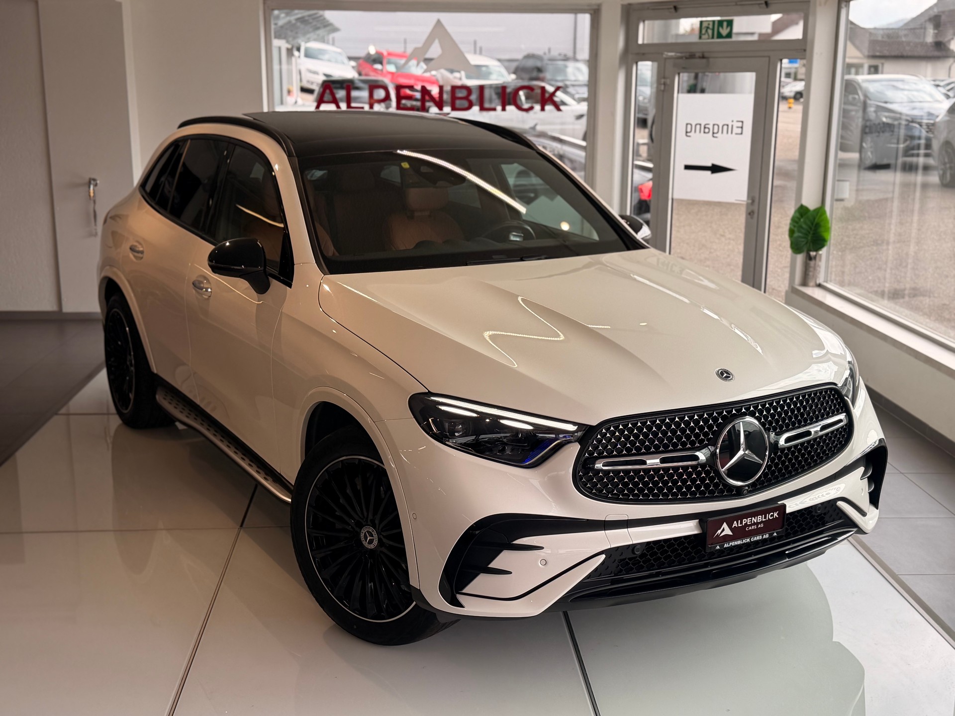 MERCEDES-BENZ GLC 220 d 4Matic 9G-Tronic-showroom-element-1