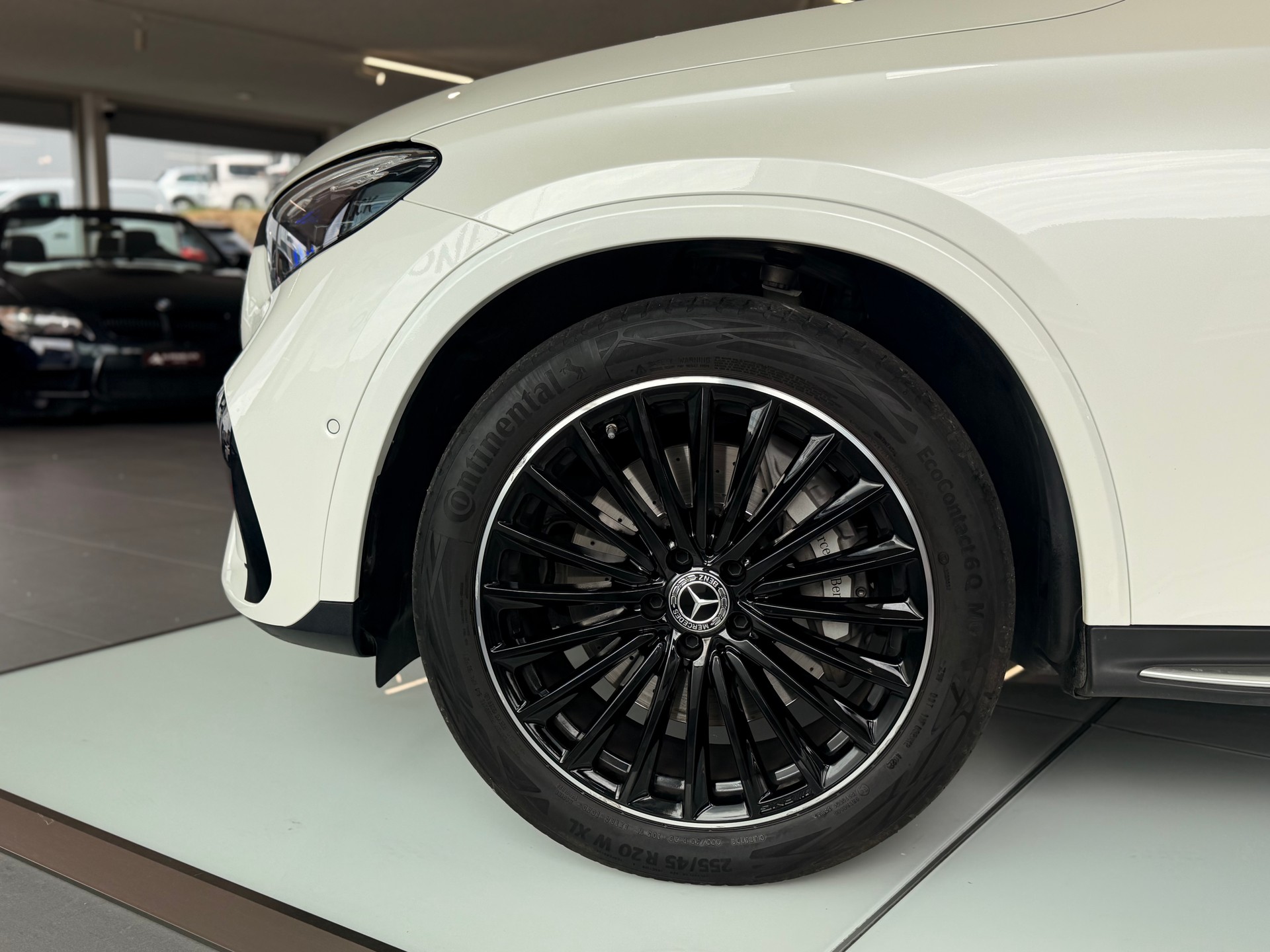 MERCEDES-BENZ GLC 220 d 4Matic 9G-Tronic-image-11