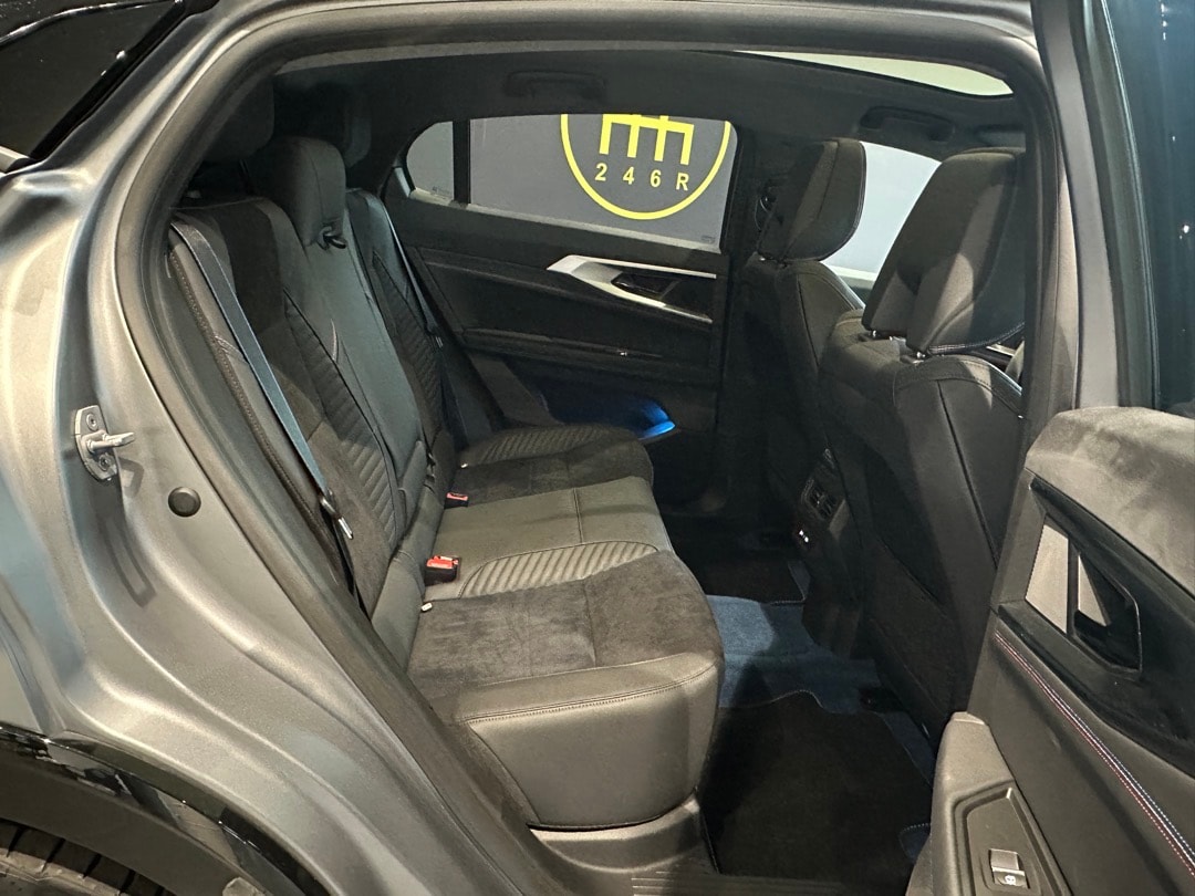 RENAULT Rafale 1.2 E-Tech Plug-in Hybrid 300 4x4 Atelier Alpine-image-23