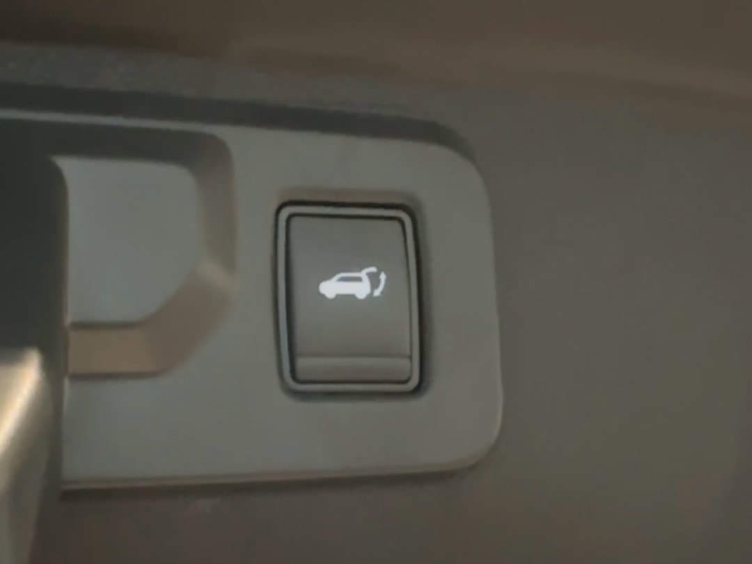 RENAULT Rafale 1.2 E-Tech Plug-in Hybrid 300 4x4 Atelier Alpine-image-9