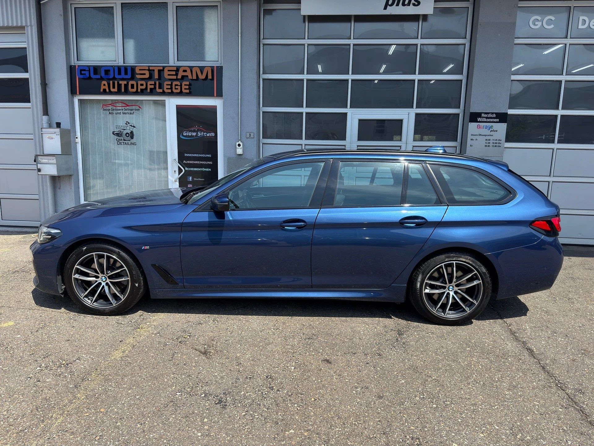 BMW 520d xDrive 48V Touring Steptronic-image-3