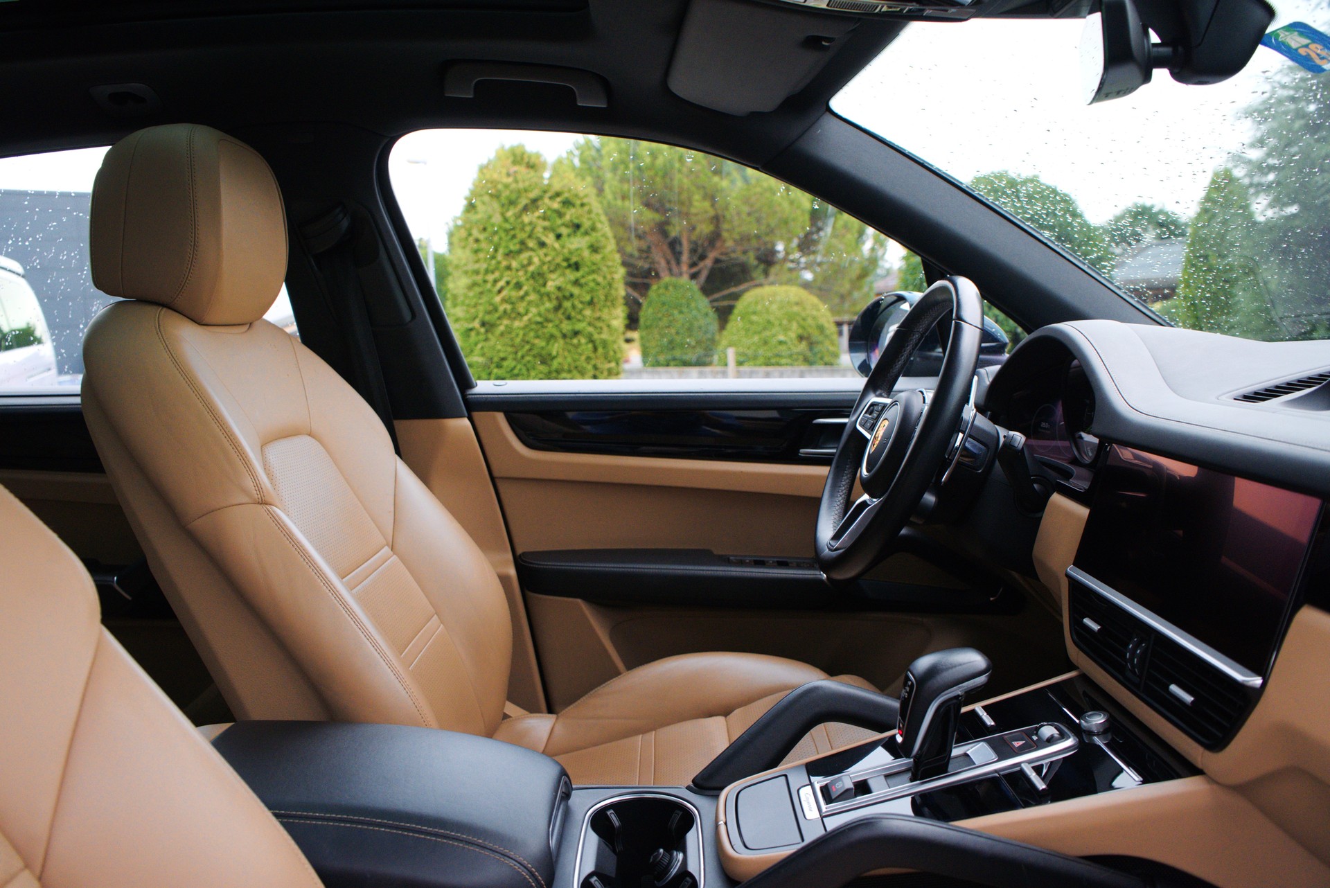 PORSCHE Cayenne E-Hybrid-image-7