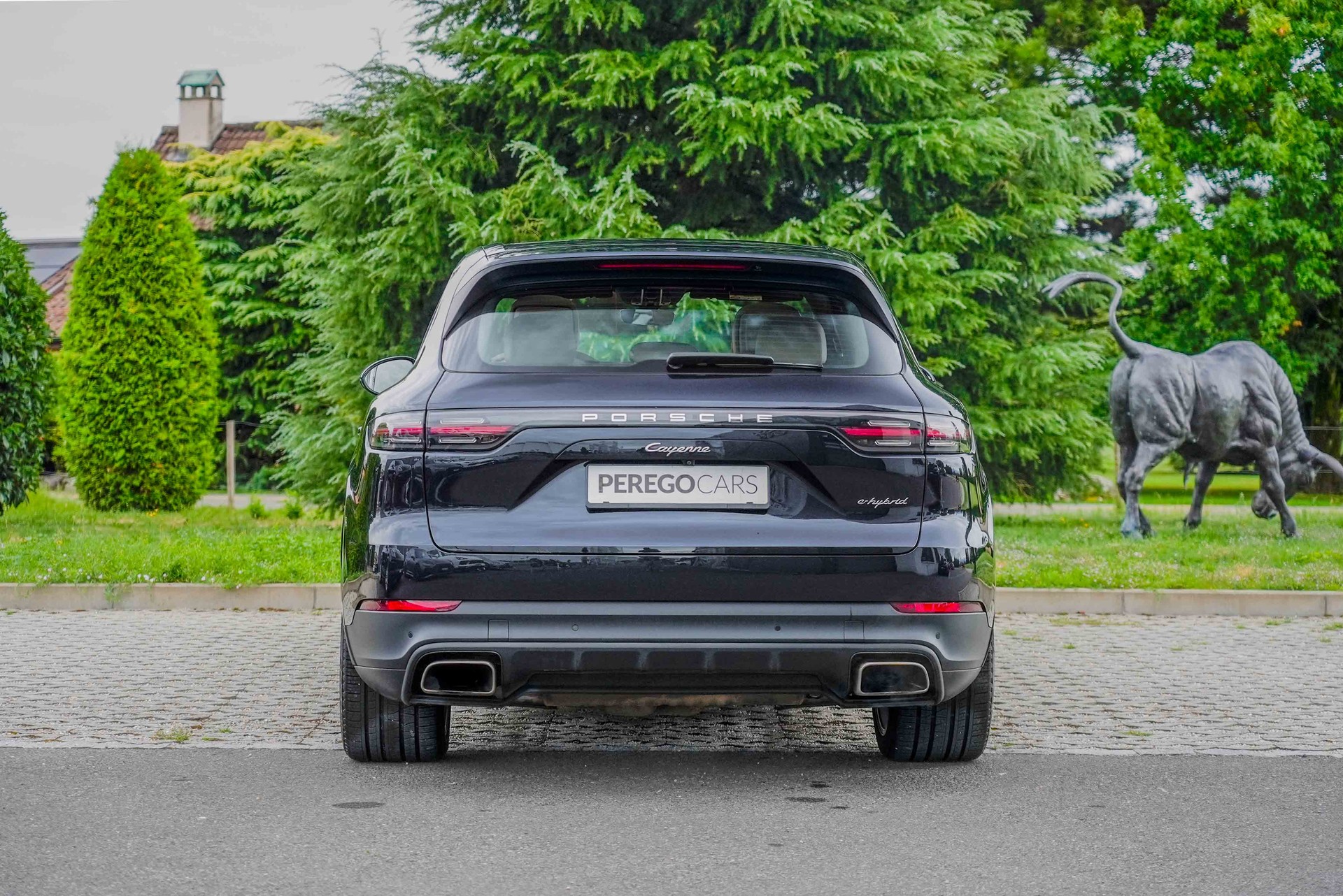 PORSCHE Cayenne E-Hybrid-image-4