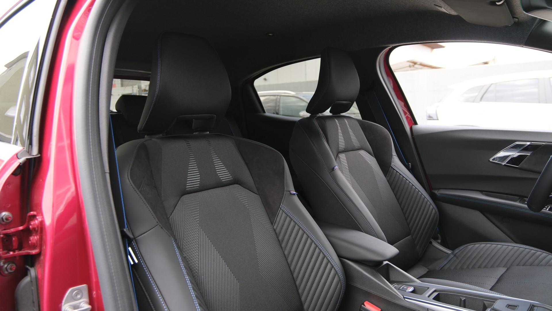 RENAULT Clio 1.8 E-Tech Esprit Alpine full Hybrid-image-14