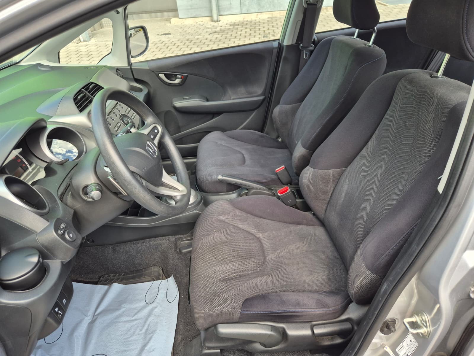 HONDA Jazz 1.4i Elegance i-Shift-image-7