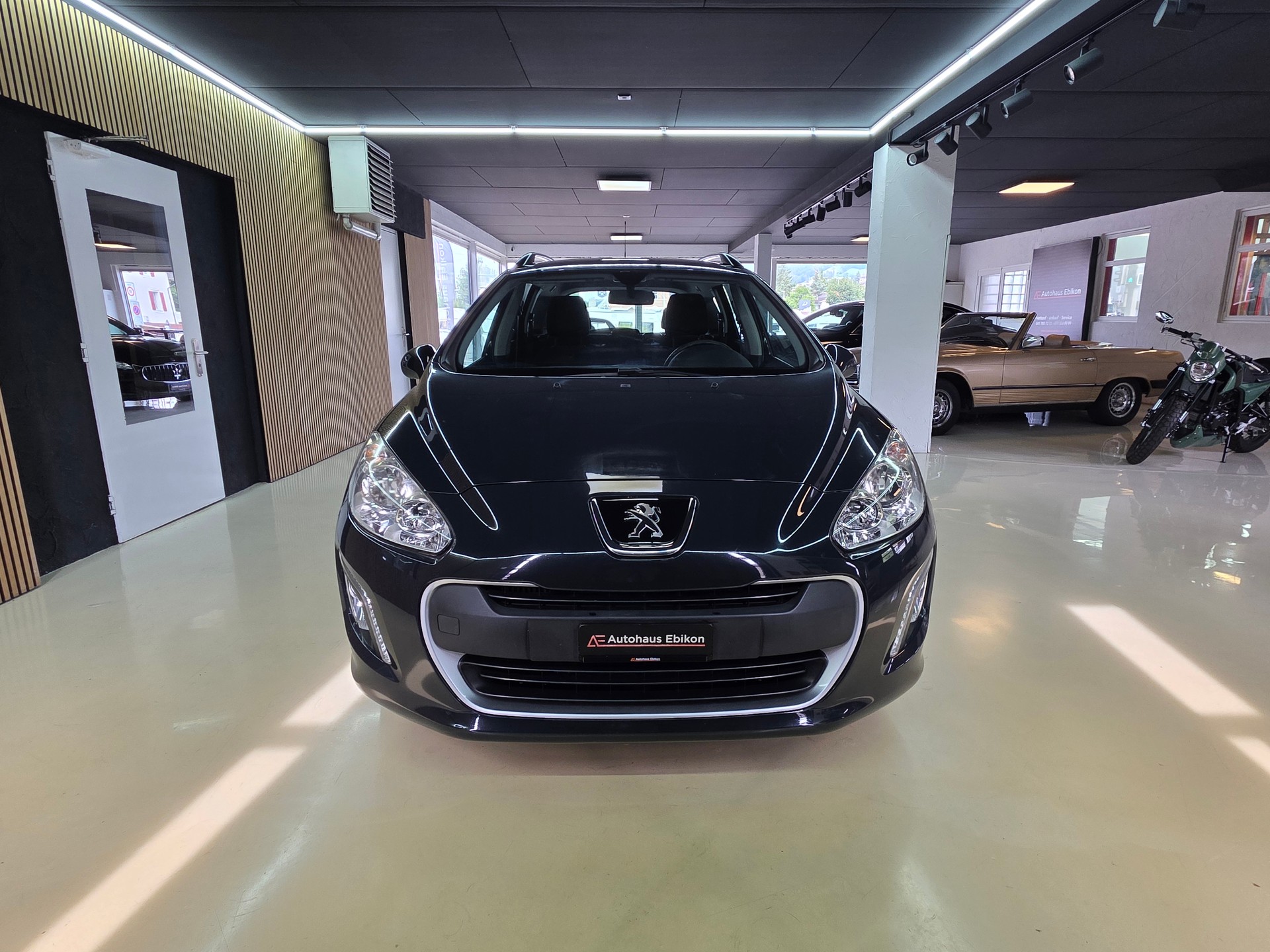 PEUGEOT 308 SW 1.6 HDI Access EGS6-showroom-element-1