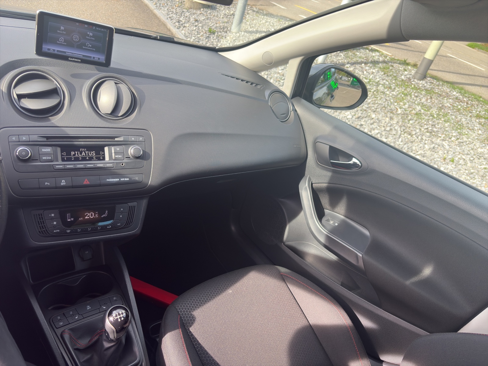 SEAT Ibiza ST 1.2 TSI FR S/S-image-10