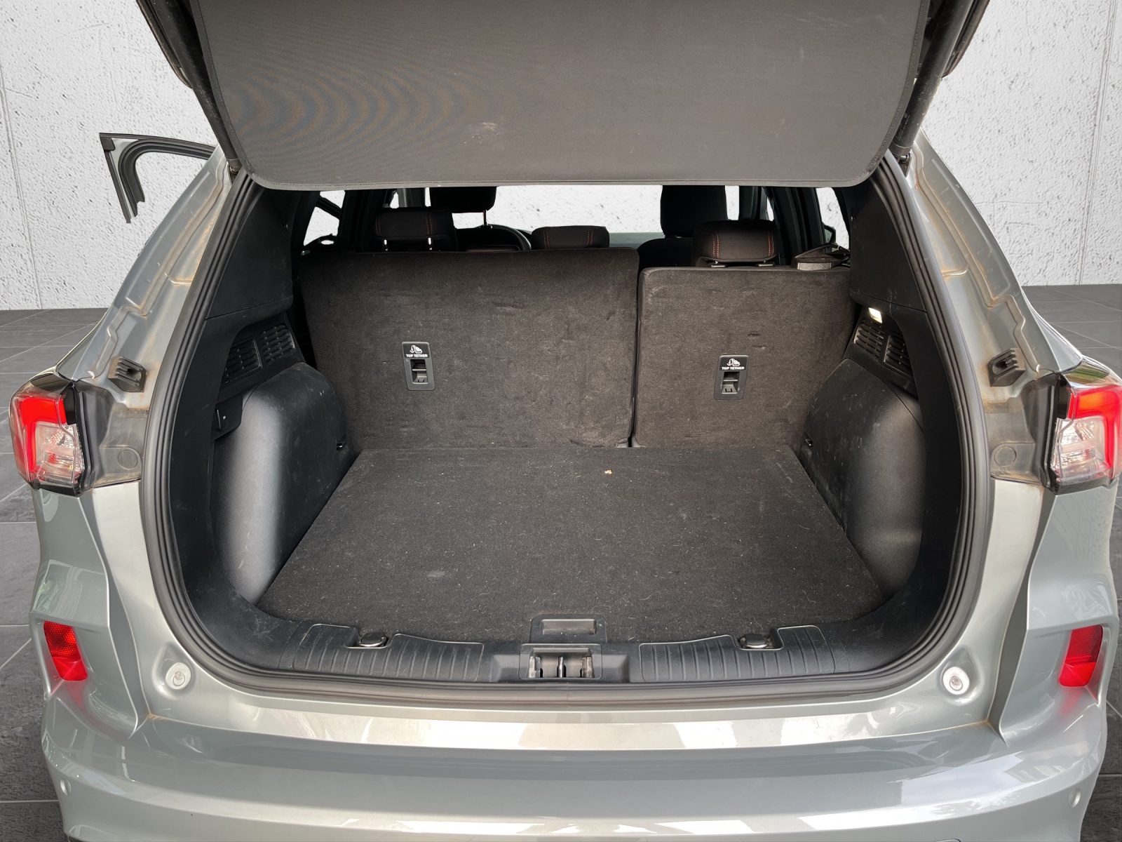 FORD Kuga 1.5 SCTi ST-Line 2WD-image-13