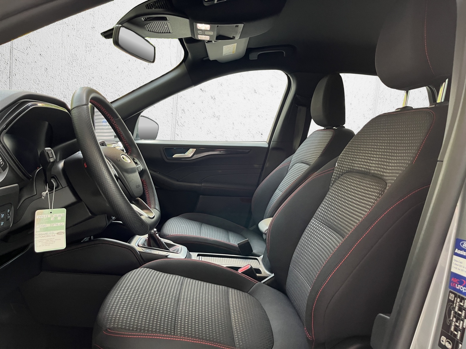 FORD Kuga 1.5 SCTi ST-Line 2WD-image-8