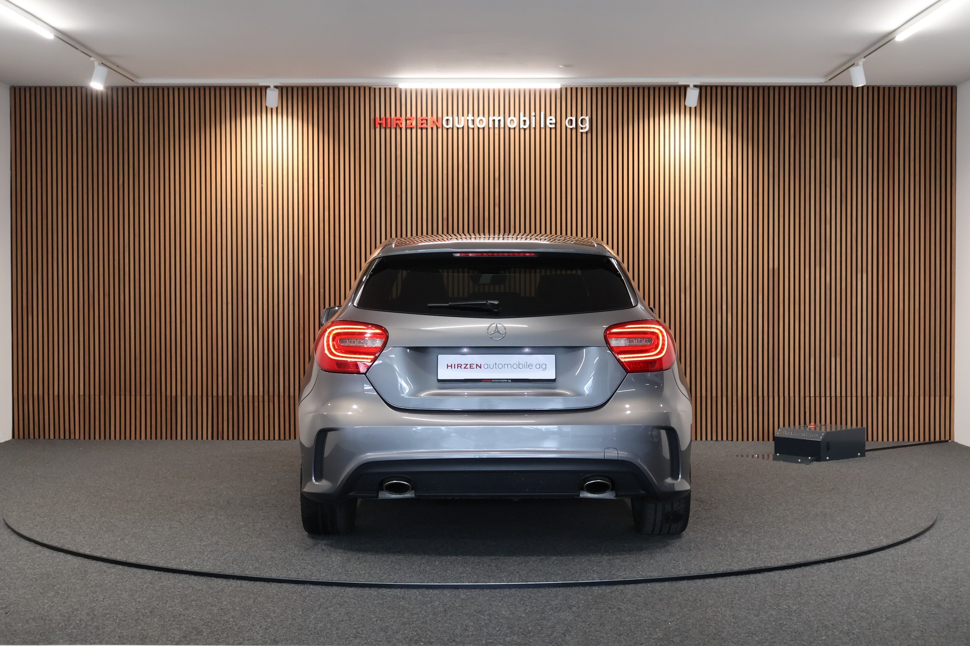 MERCEDES-BENZ A 200 AMG Line-image-3