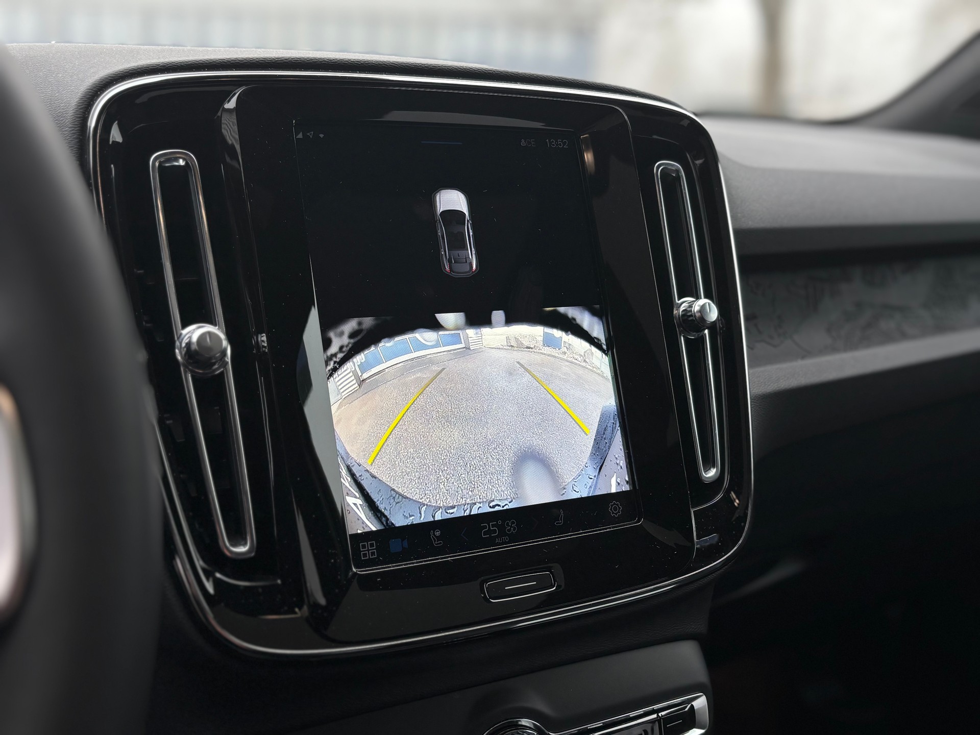 VOLVO C40 E60 Core-image-12