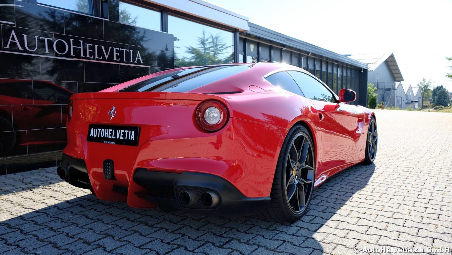 FERRARI F12 Berlinetta-image-5