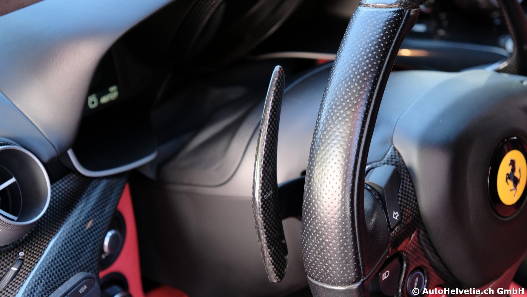 FERRARI F12 Berlinetta-image-16