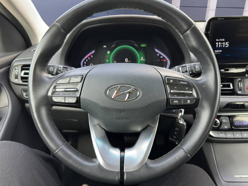 HYUNDAI i30 Wagon 1.5 T-GDi Amplia-image-13