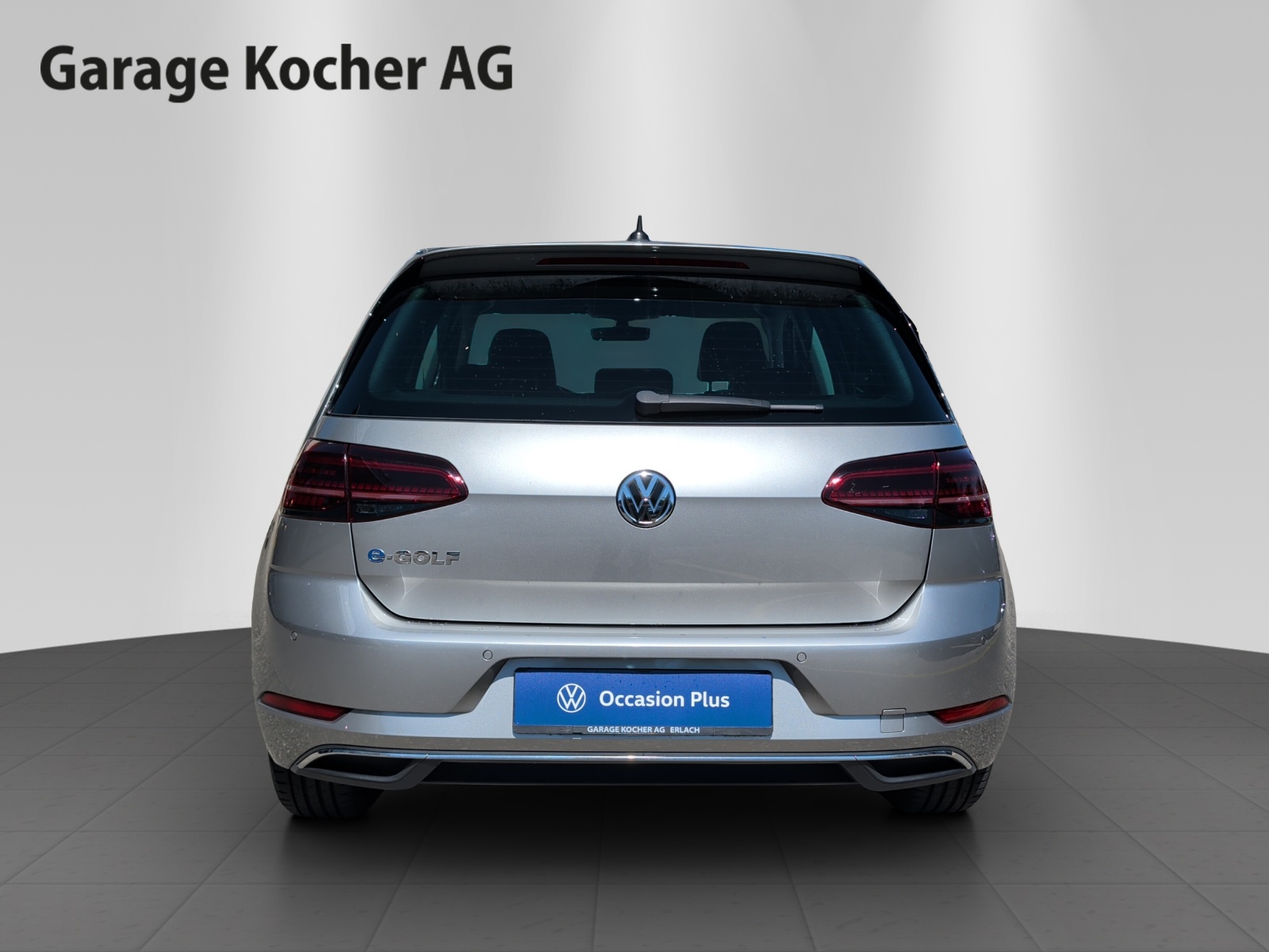 VW e-Golf-showroom-element-3