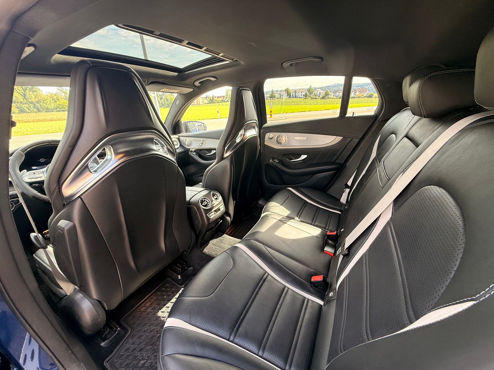 MERCEDES-BENZ GLC Coupé 63 S AMG 4Matic 9G-Tronic-image-8