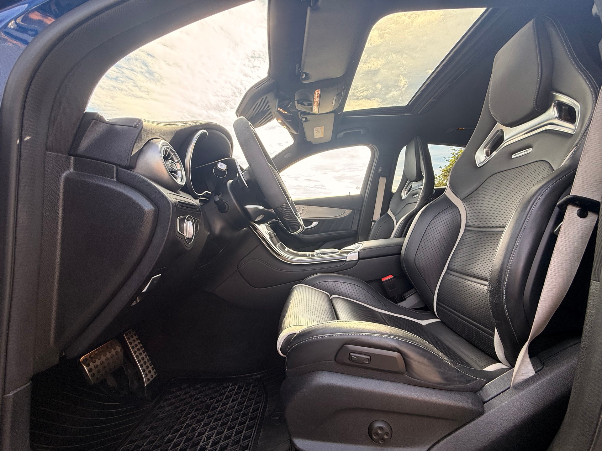 MERCEDES-BENZ GLC Coupé 63 S AMG 4Matic 9G-Tronic-image-9