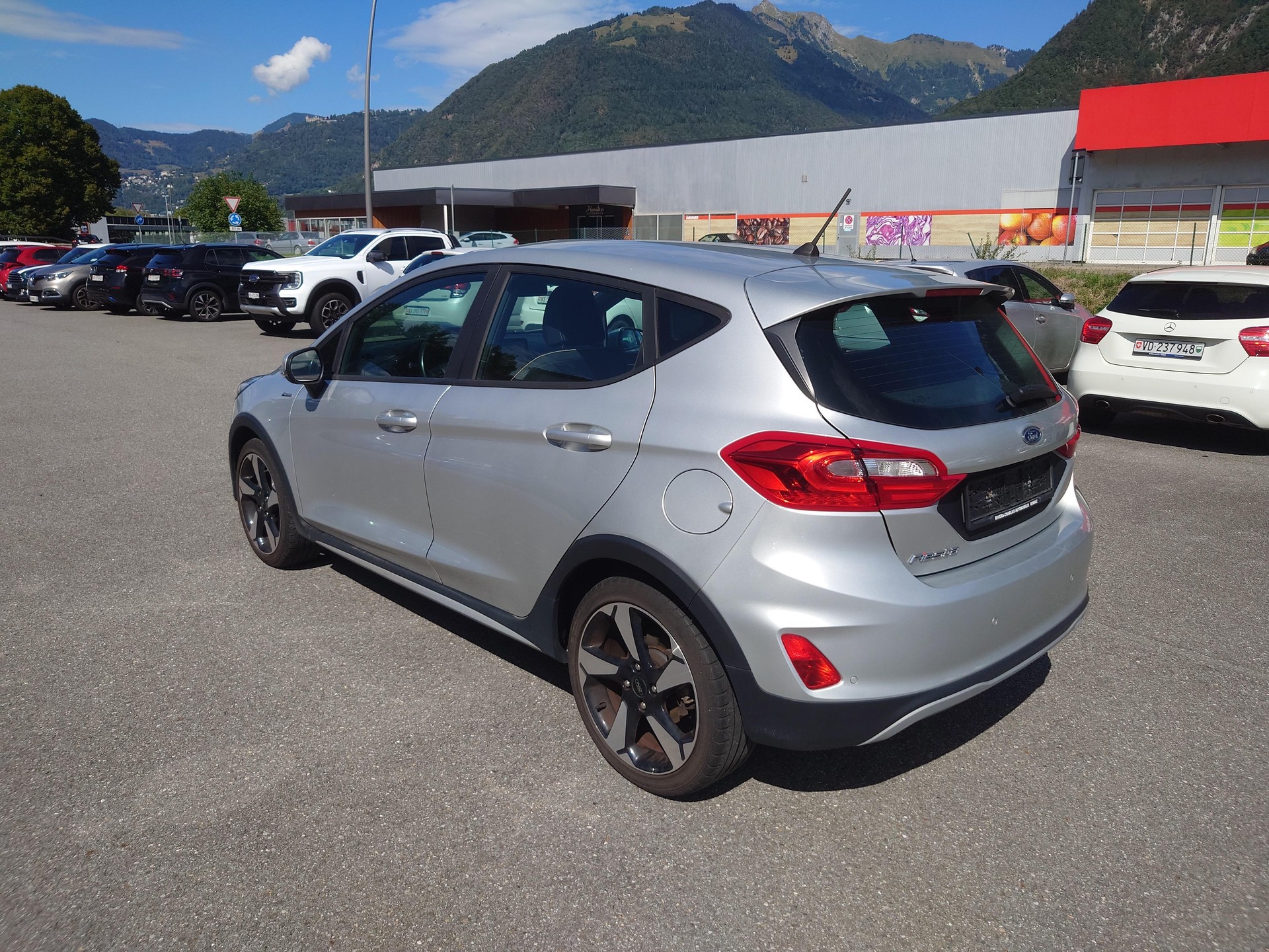 FORD Fiesta 1.0 EcoB 125 Active 2-showroom-element-3