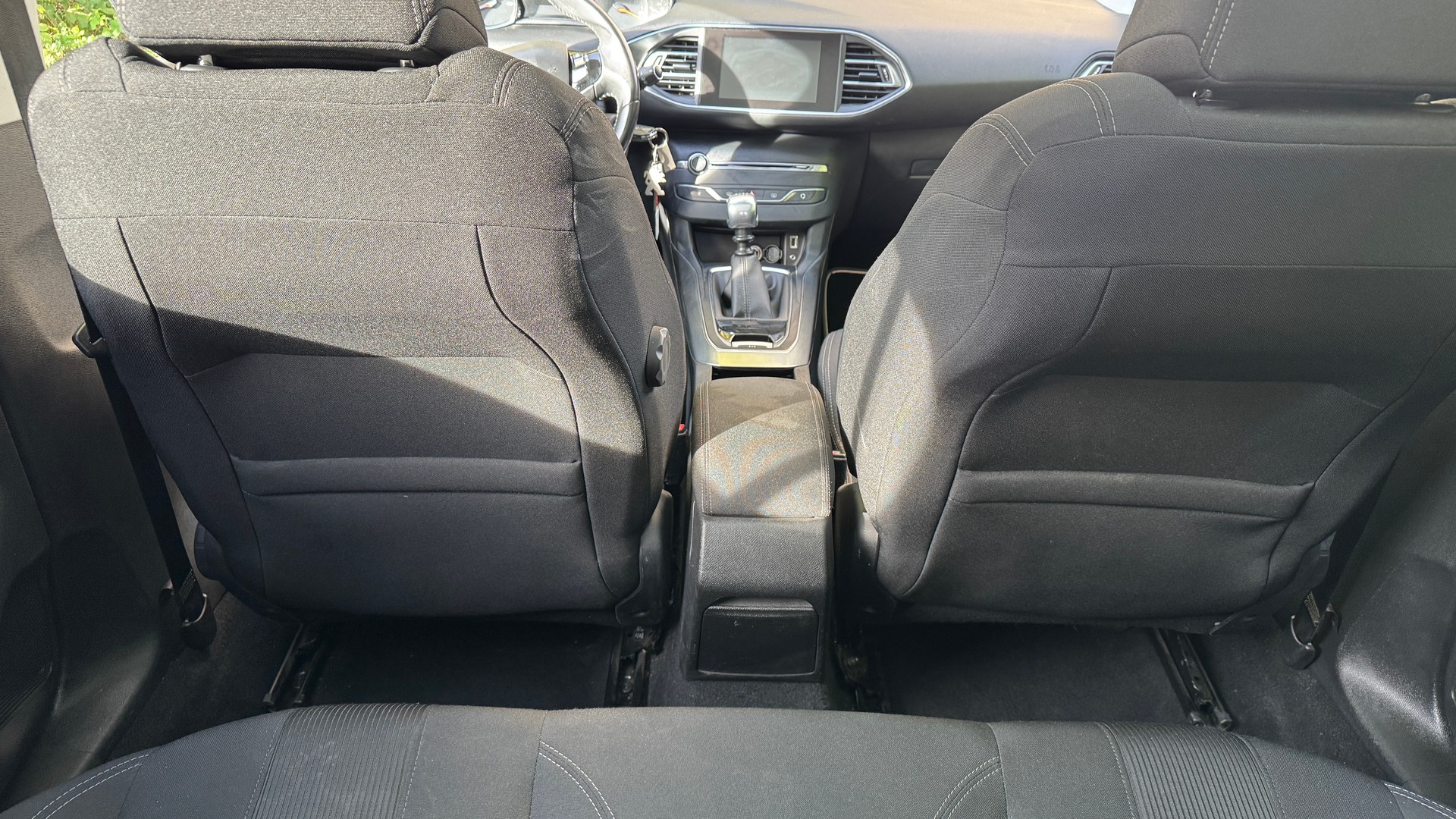 PEUGEOT 308 1.6 THP Allure-image-10