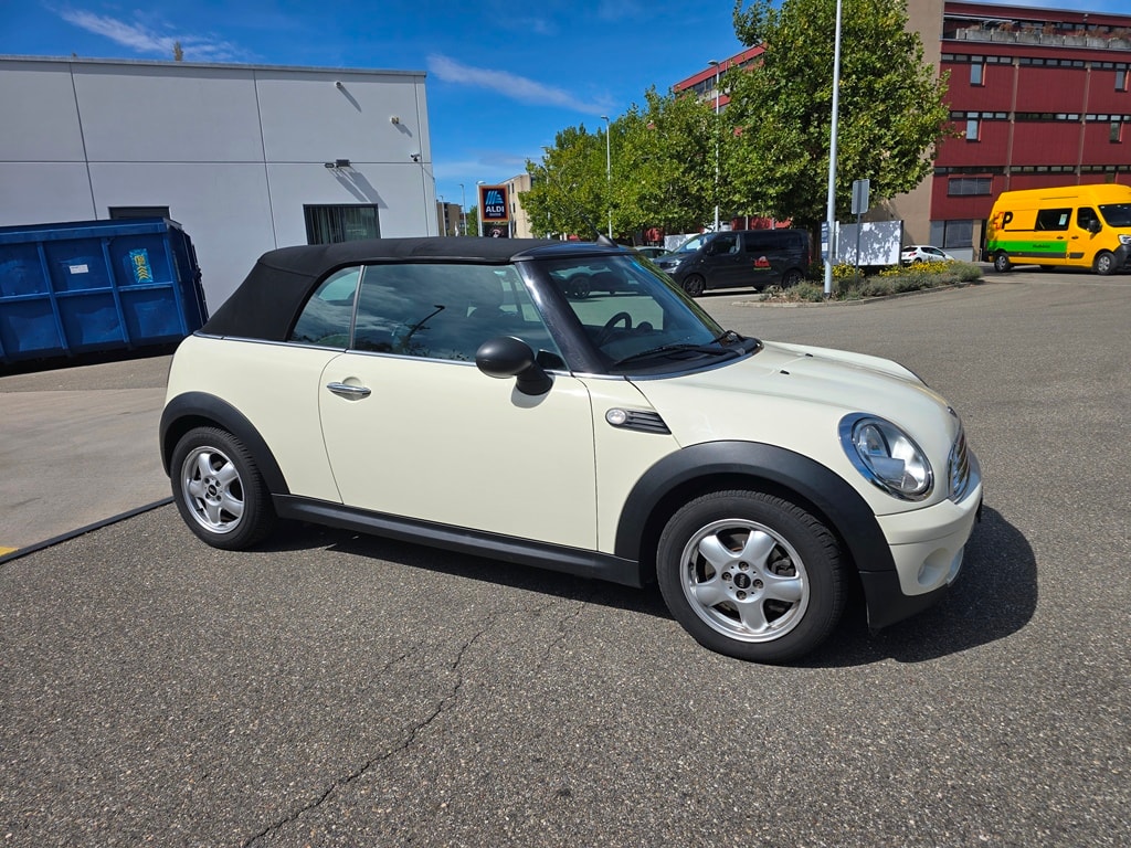 MINI Cabrio R57 1.6i One-image-9