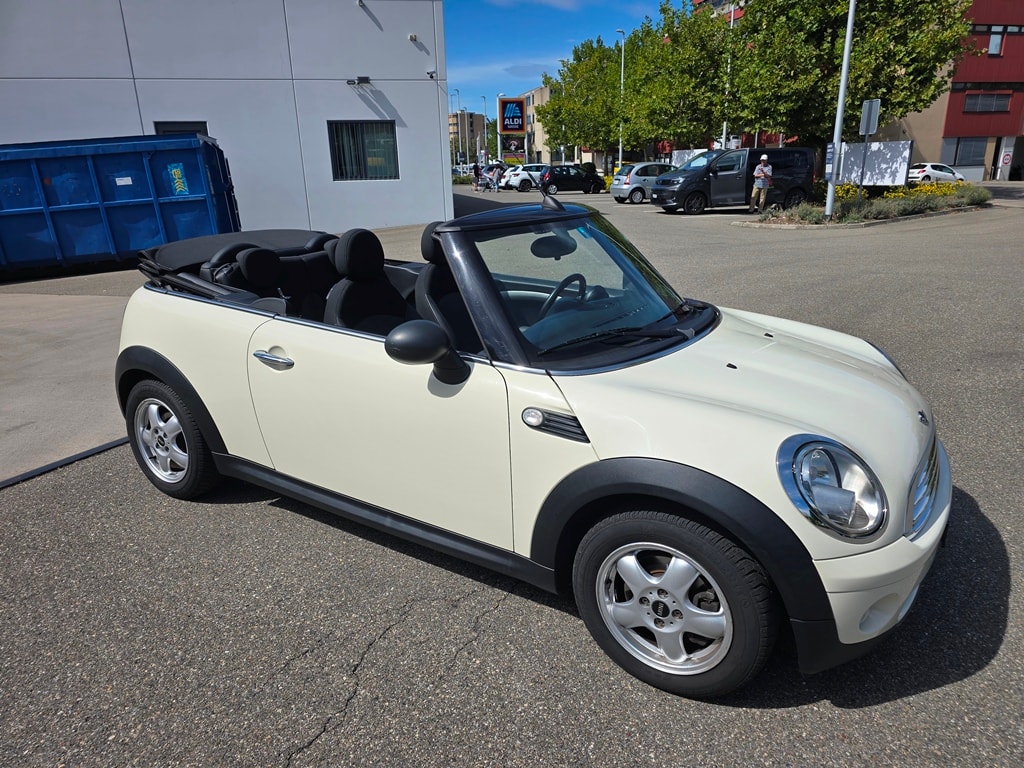 MINI Cabrio R57 1.6i One-image-15