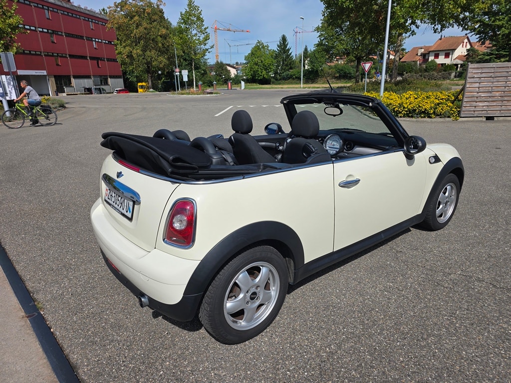 MINI Cabrio R57 1.6i One-image-14