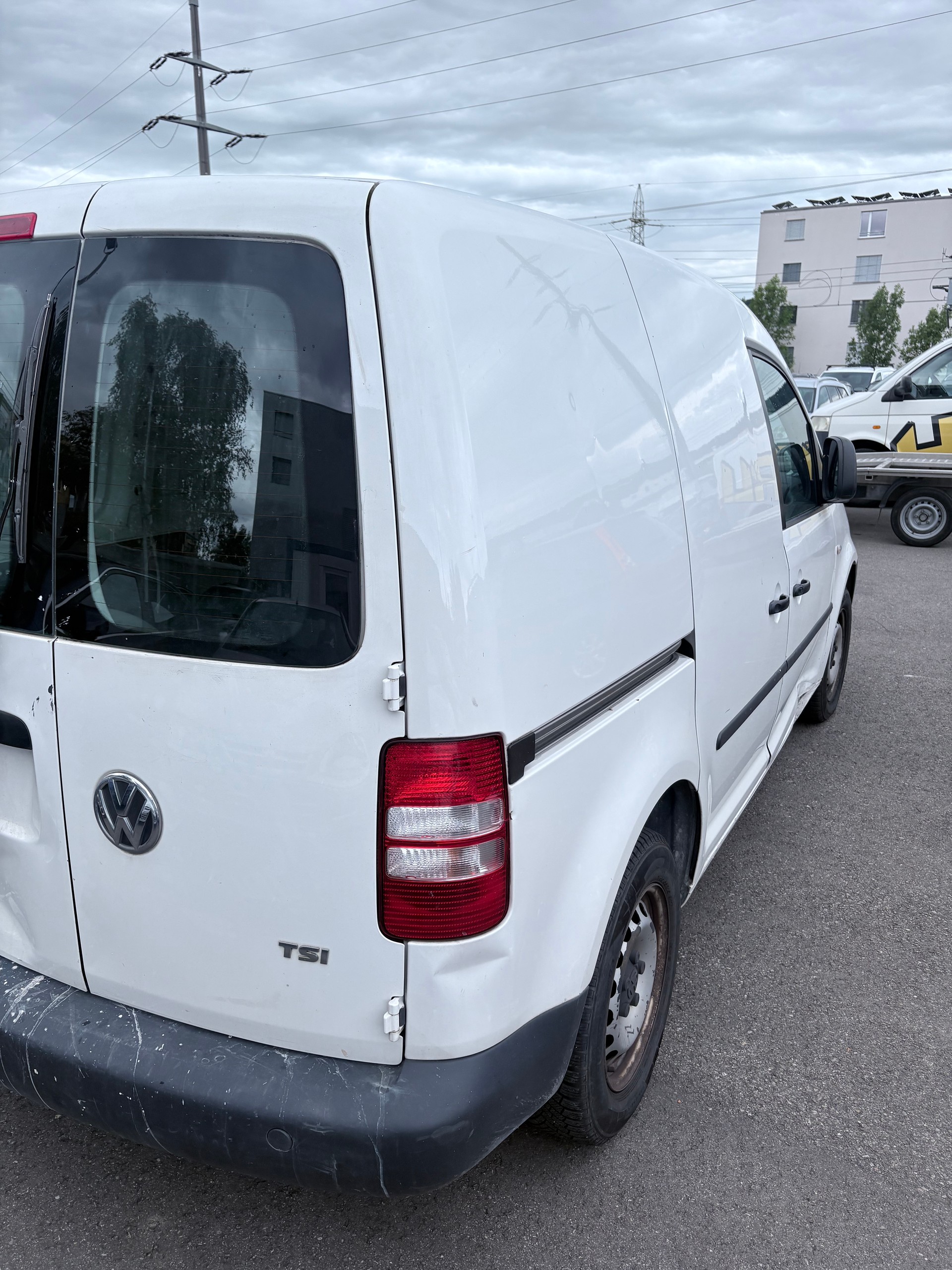 VW Caddy 1.2 TSI-image-5