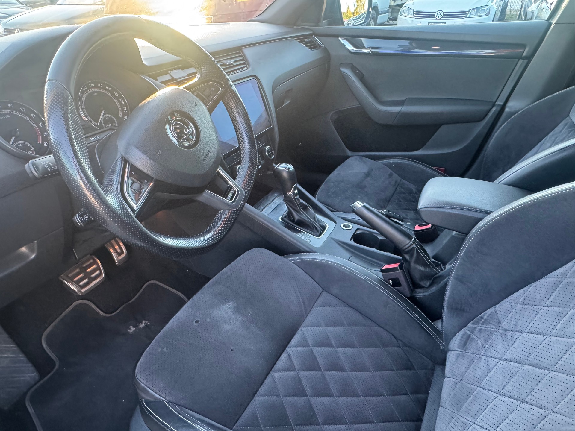 SKODA Octavia Combi 2.0 TDI RS 4x4 DSG-image-6