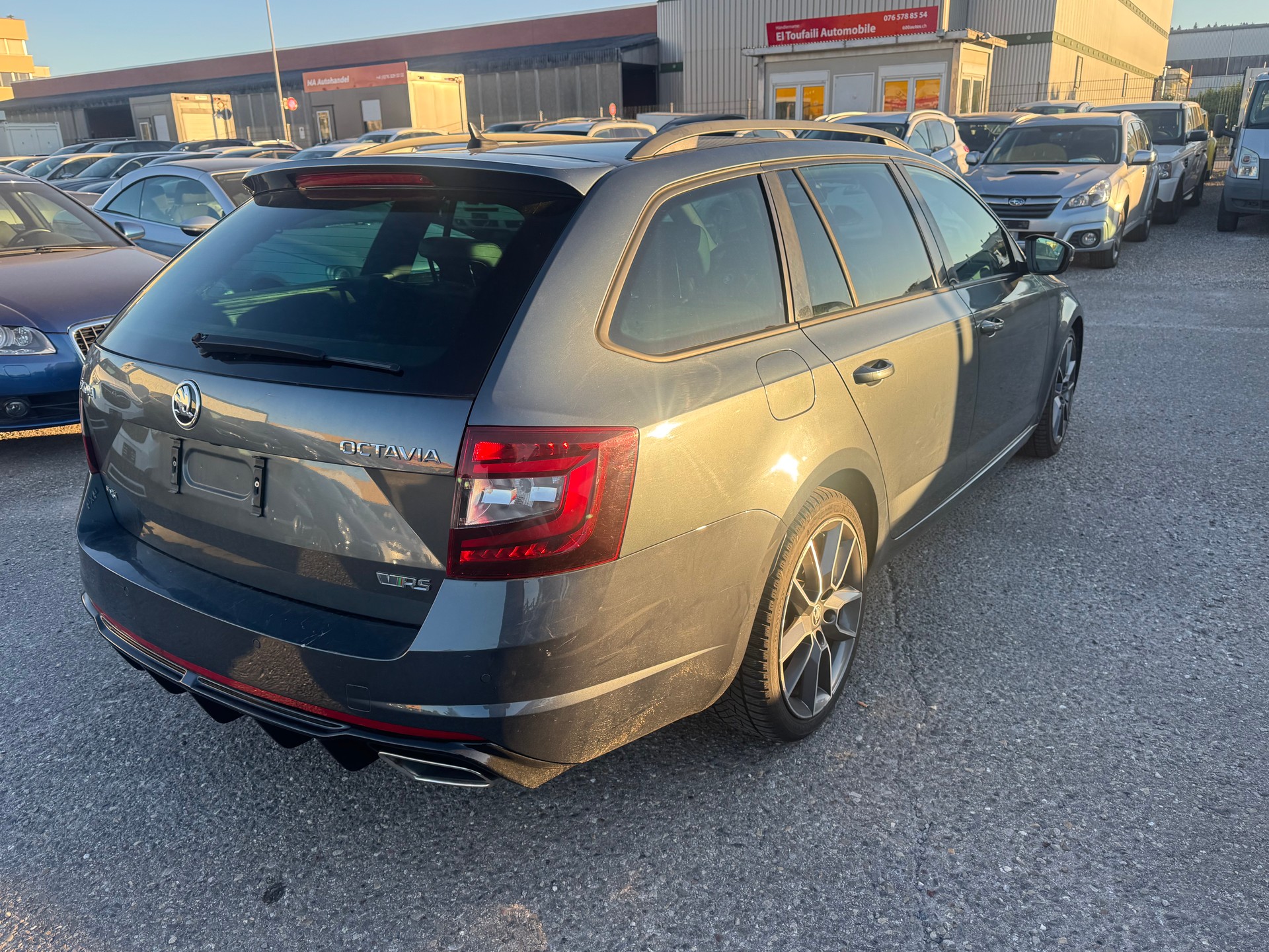 SKODA Octavia Combi 2.0 TDI RS 4x4 DSG-image-3