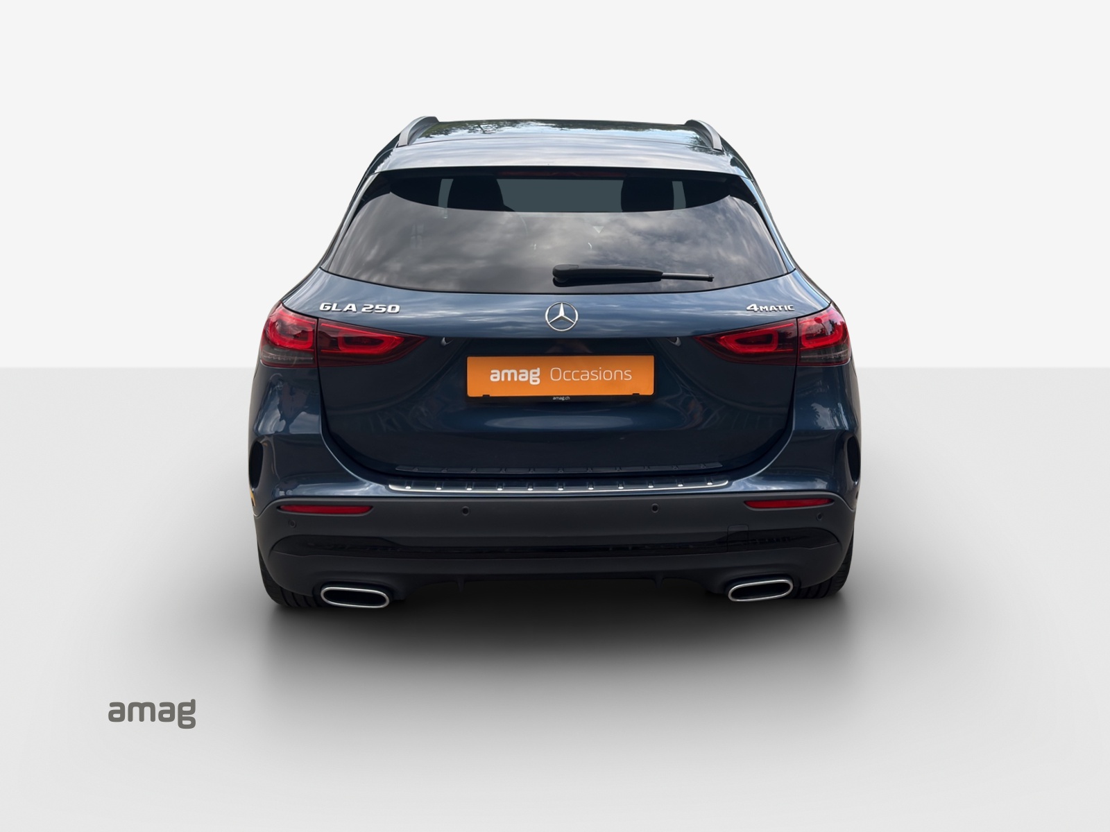 MERCEDES-BENZ GLA 250 4Matic AMG Line 8G-DCT-image-3