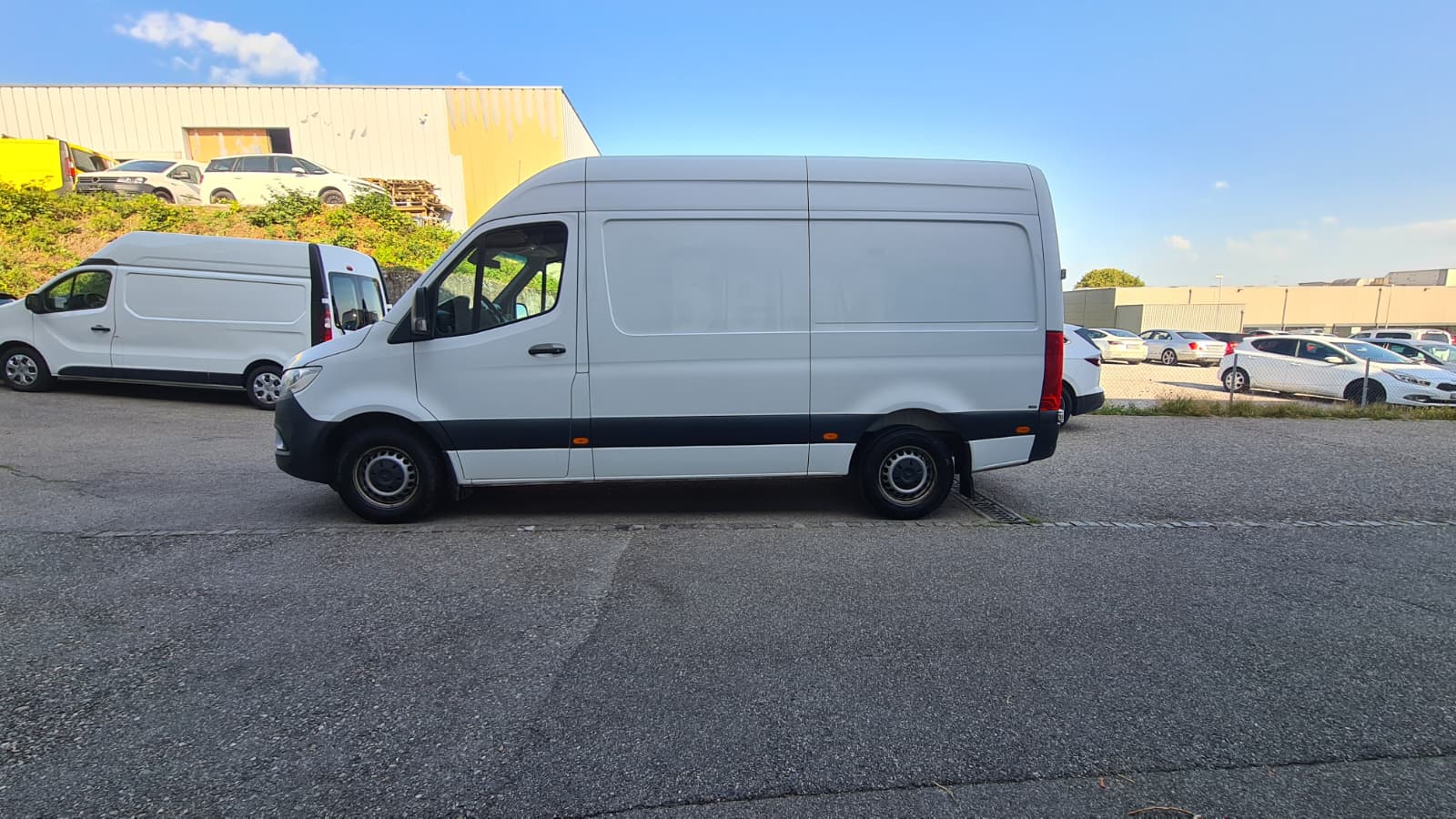 MERCEDES-BENZ Sprinter 316 CDI Standard ** 3665 mm Hochdach ** 3-Plätzer ** Voll-Leder ** Navi ** Kamera ** Anh-Kupplung ** LTZ MFK 19.01.2026-image-3